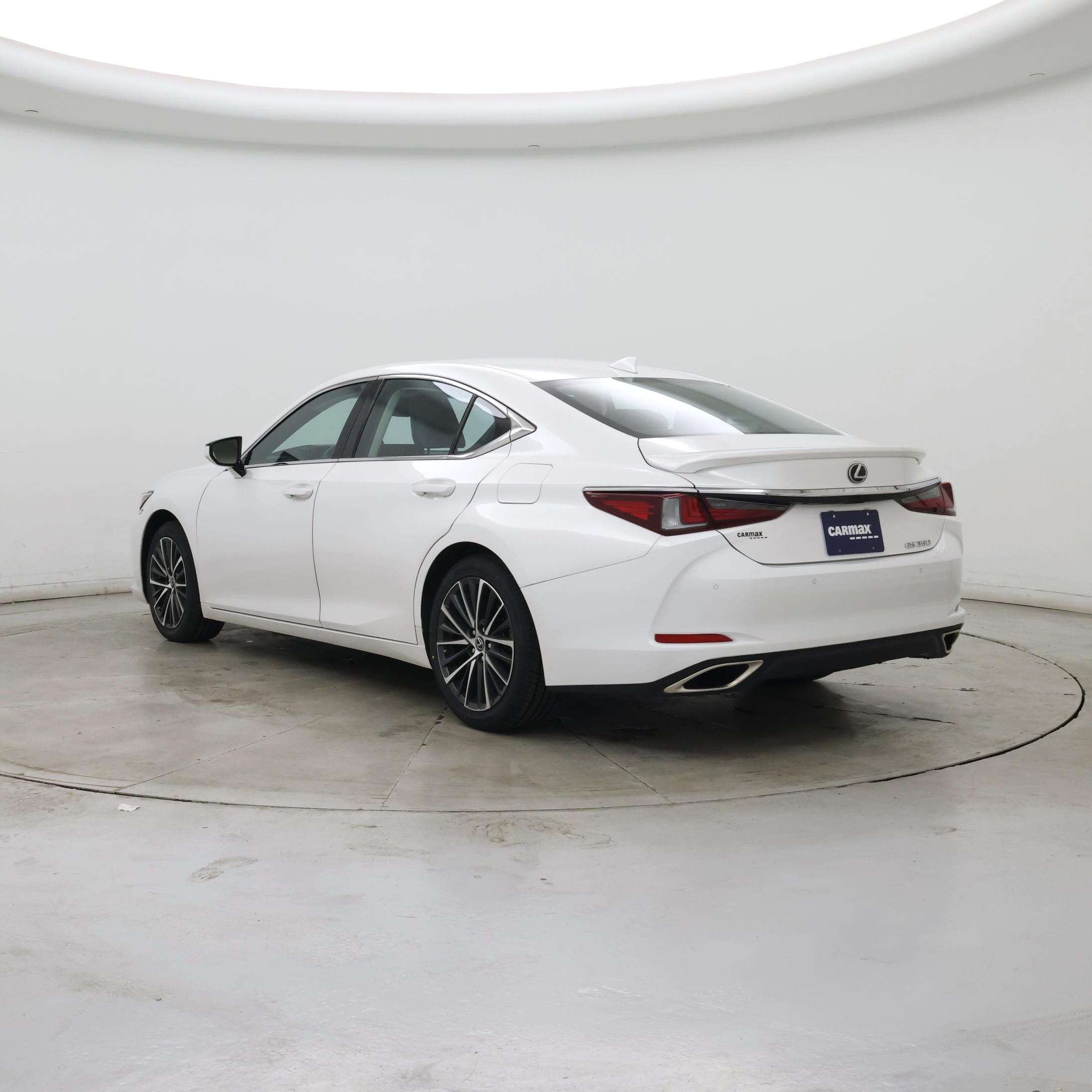 Thumbnail: 2024 Lexus ES - 2