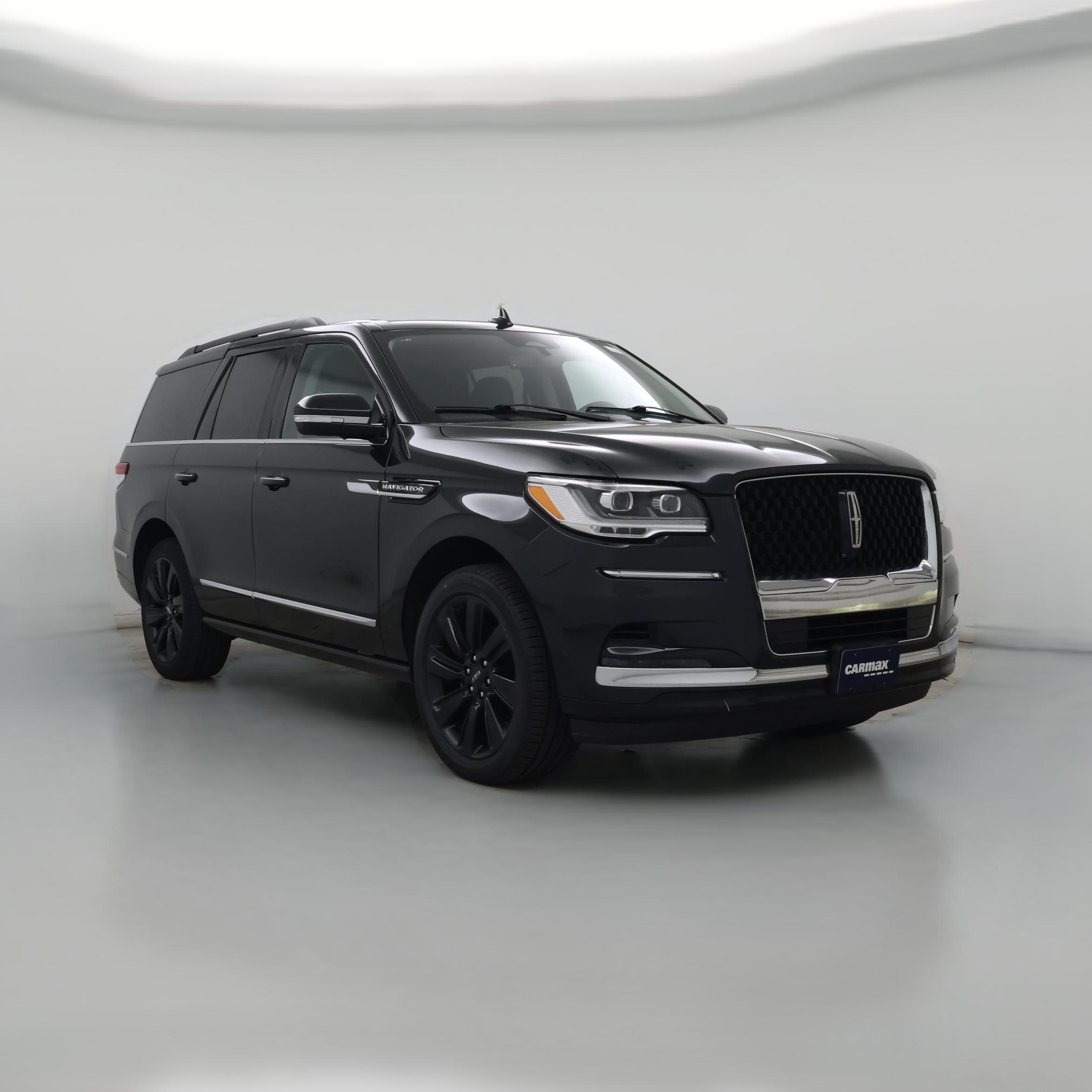 Thumbnail: 2023 Lincoln Navigator - 1