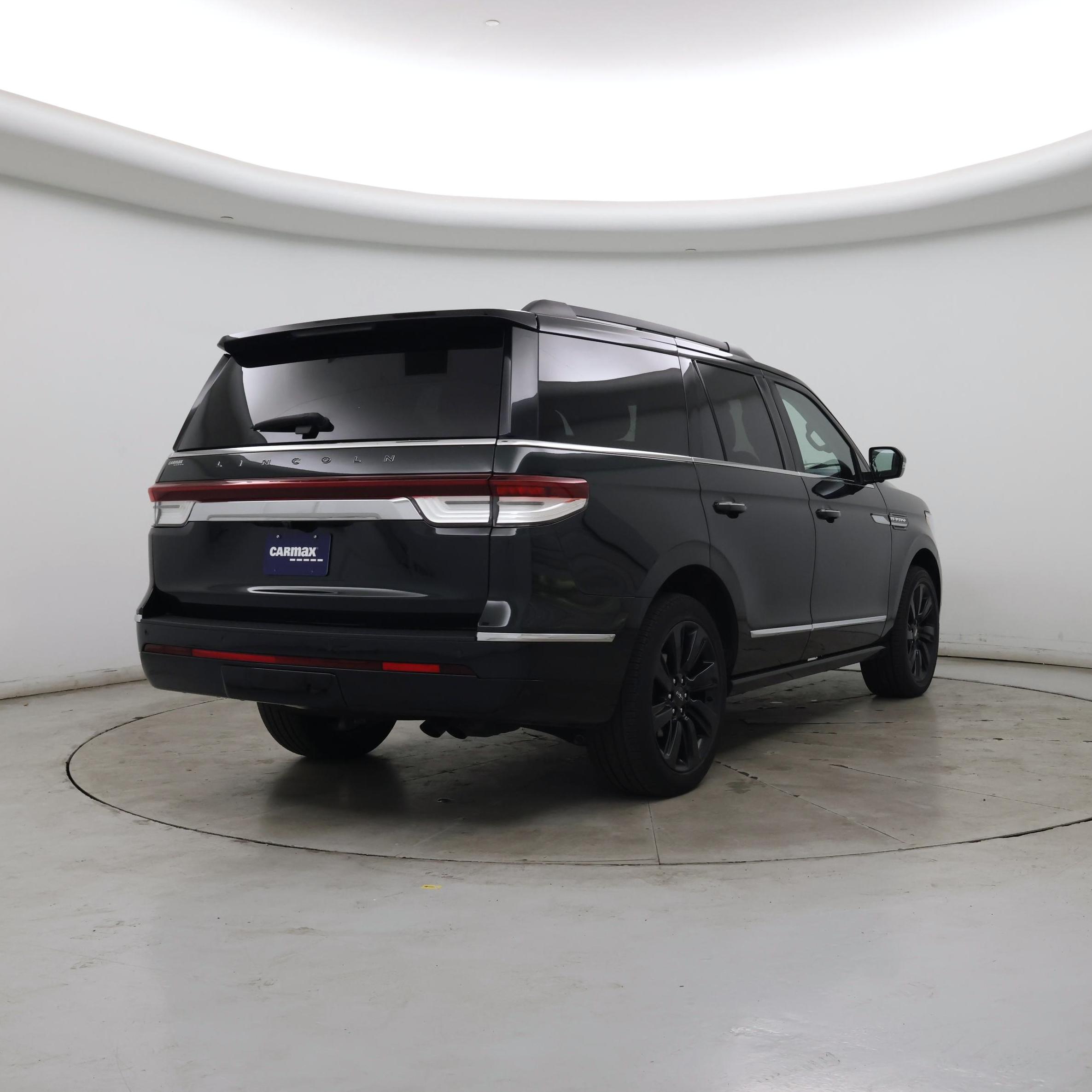 Thumbnail: 2023 Lincoln Navigator - 8
