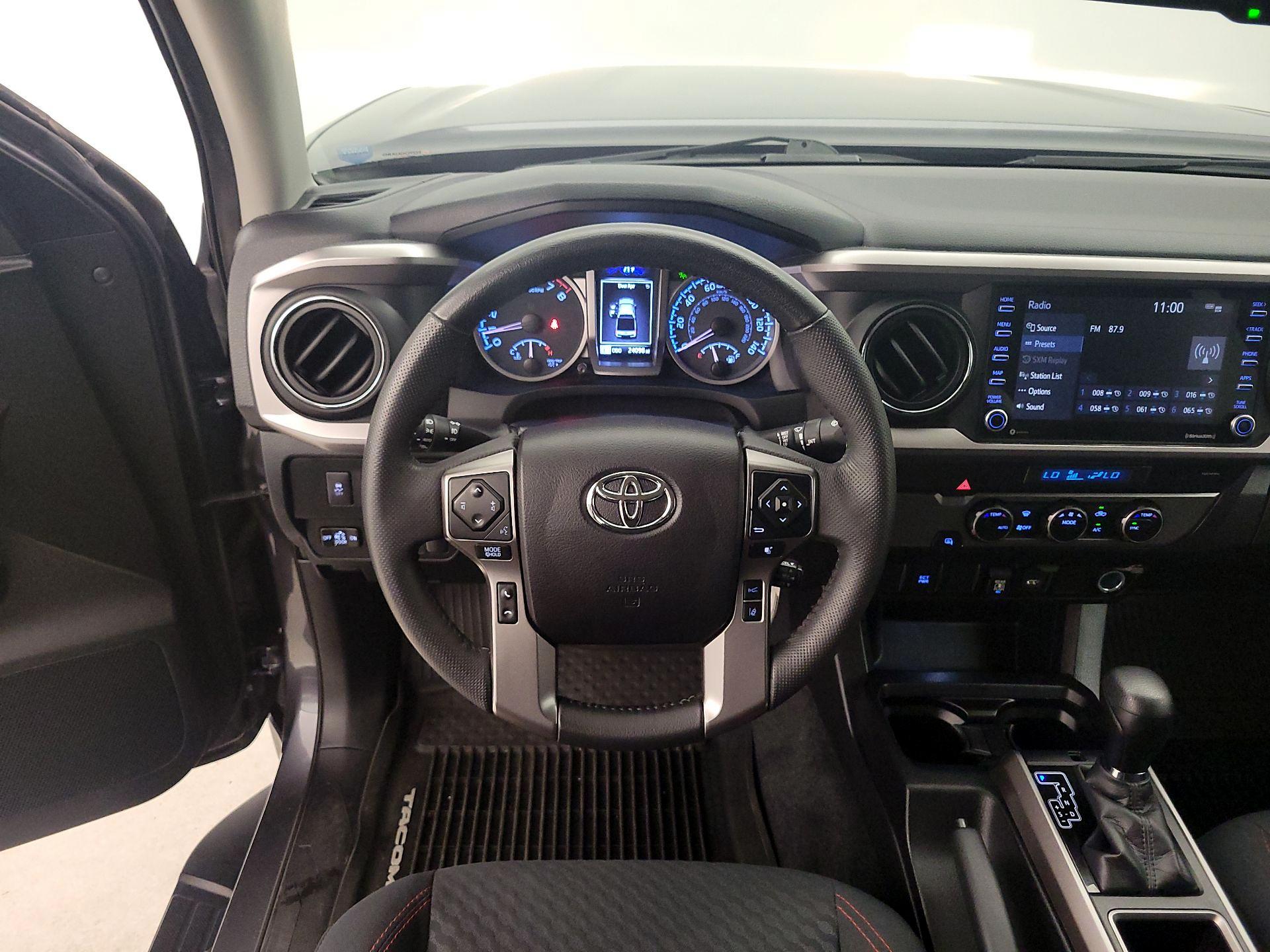 Thumbnail: 2021 Toyota Tacoma - 10