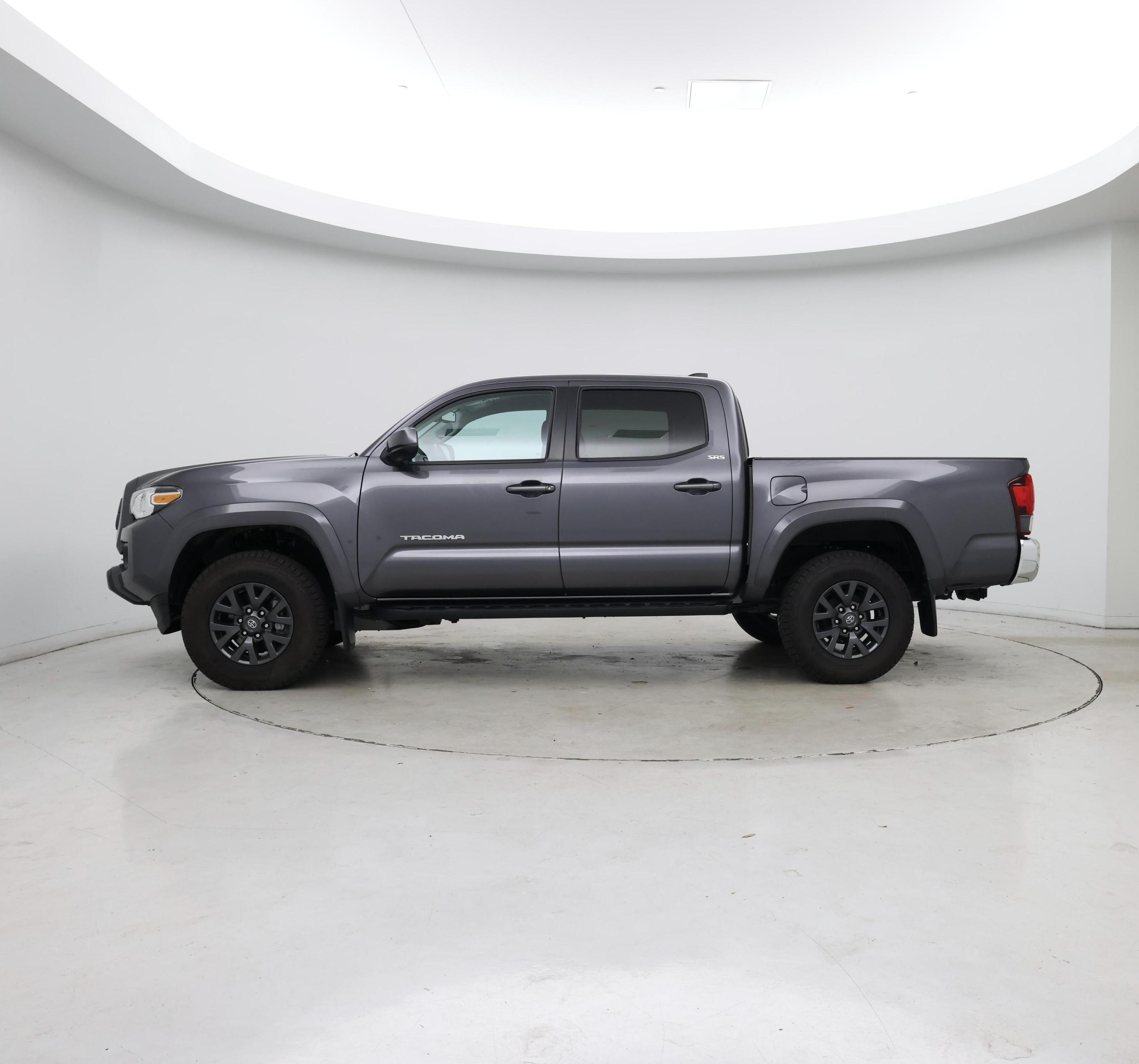 Thumbnail: 2021 Toyota Tacoma - 3