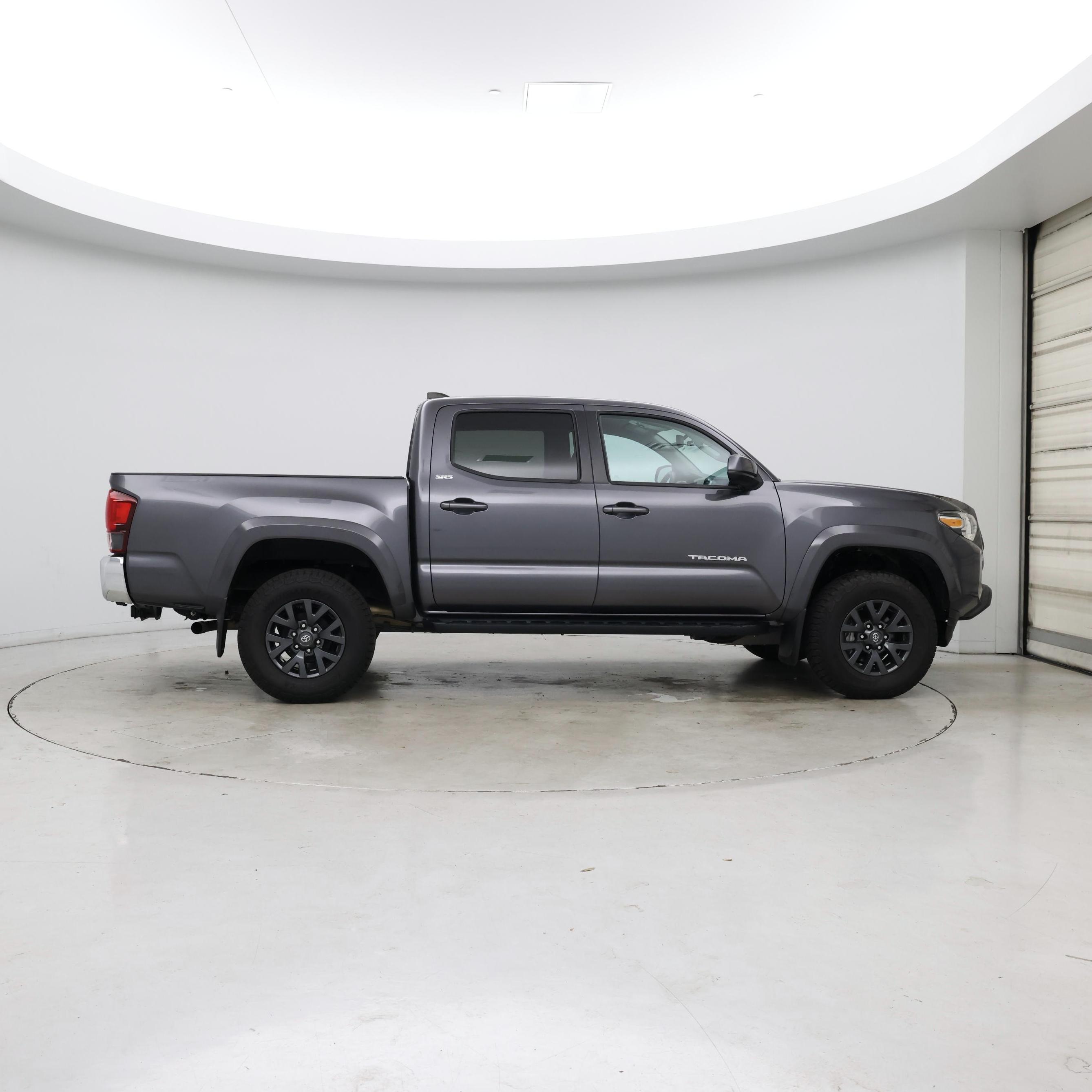 Thumbnail: 2021 Toyota Tacoma - 7