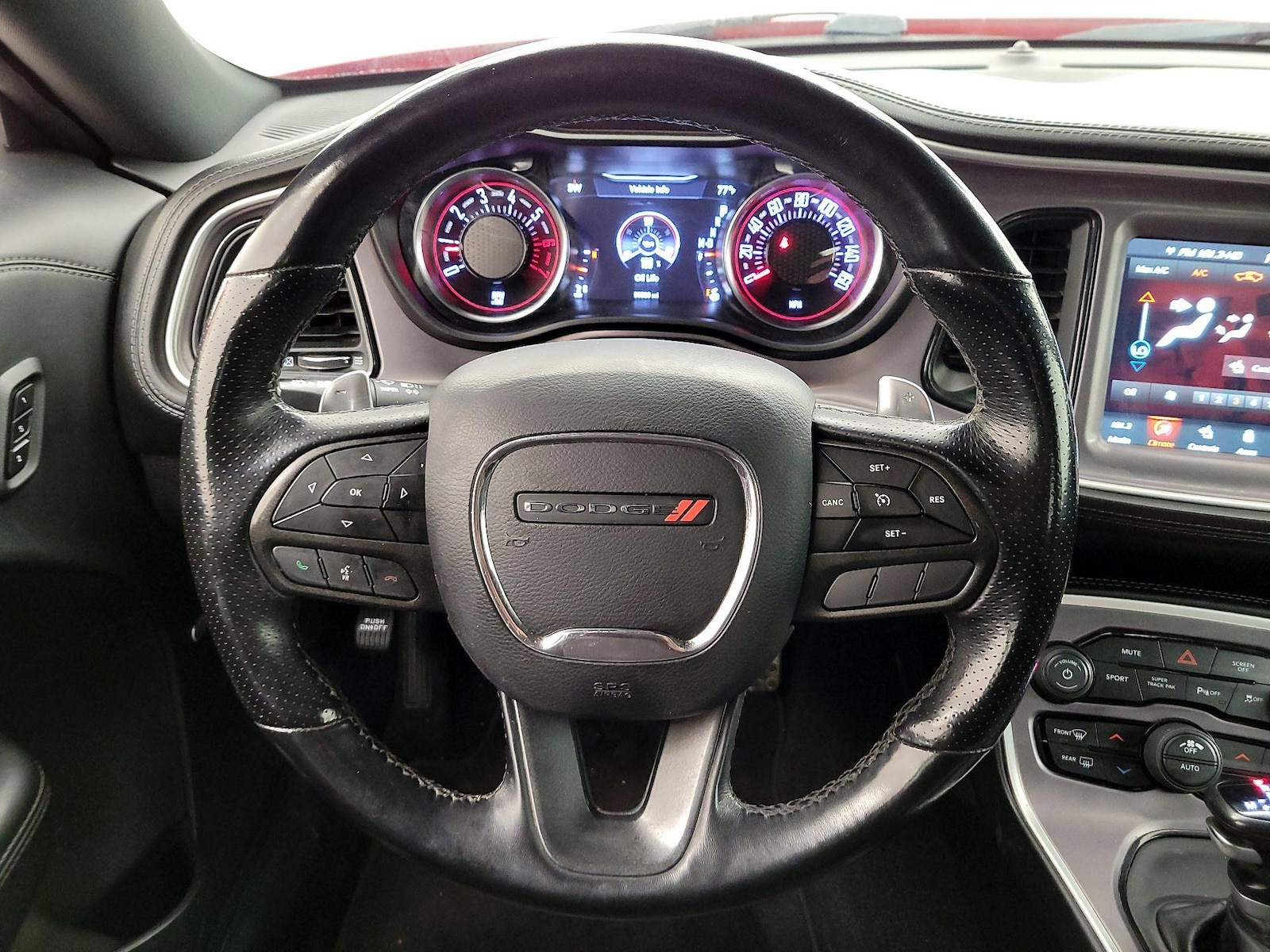 2022 Dodge Challenger R/T - Photo 11