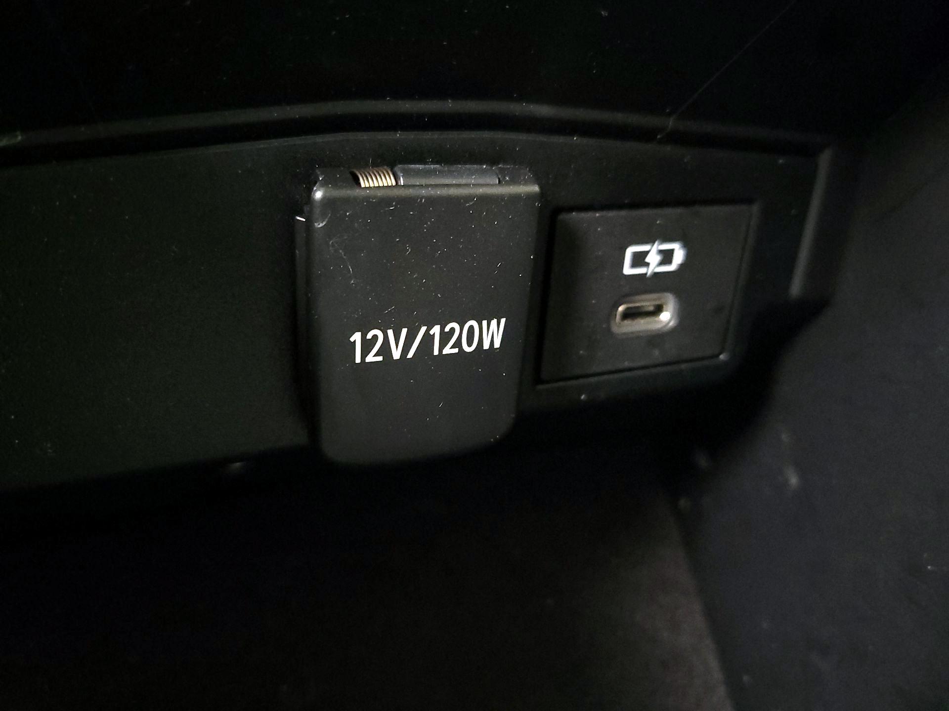Thumbnail: 2024 Toyota Corolla - 18
