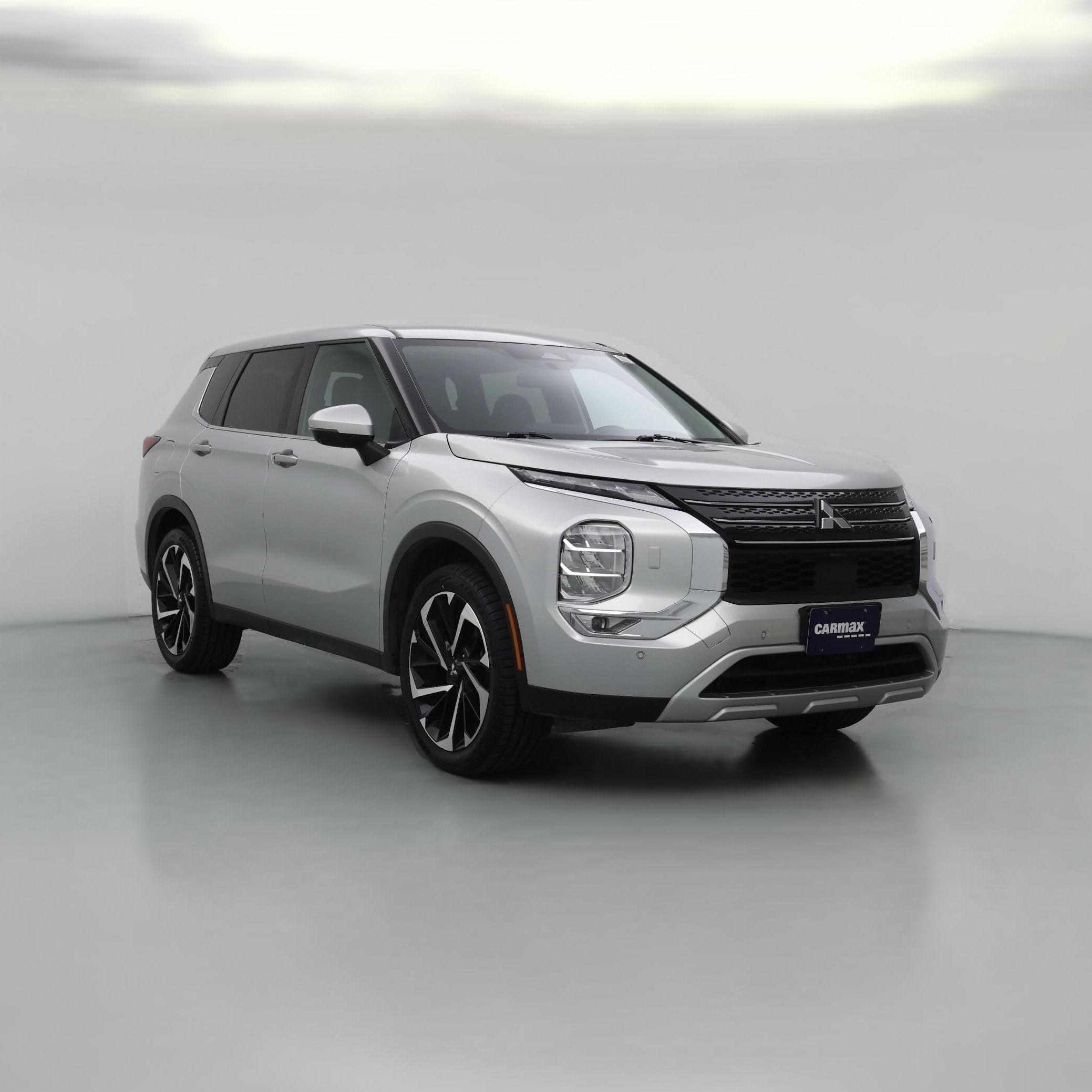 Thumbnail: 2024 Mitsubishi Outlander - 1