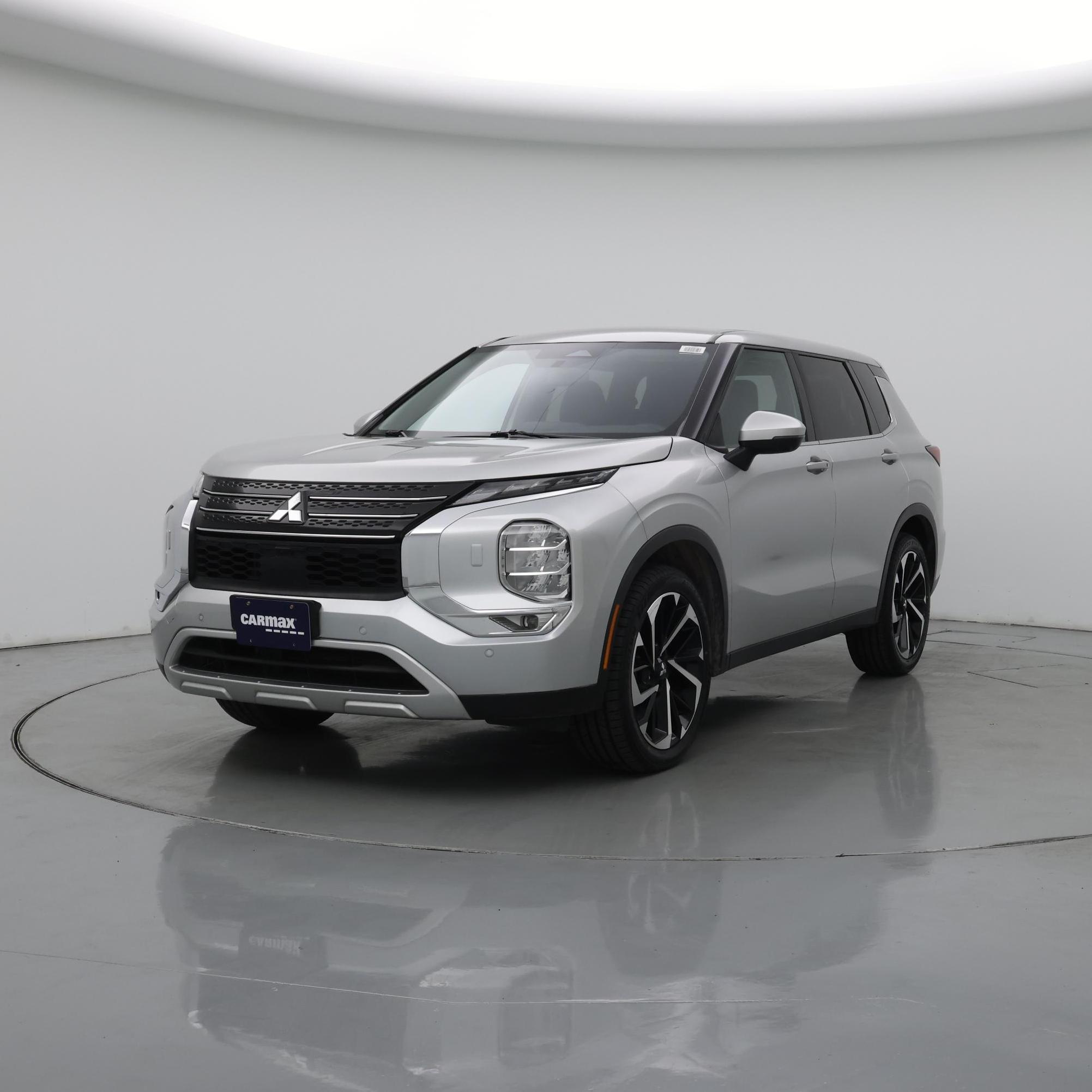 Thumbnail: 2024 Mitsubishi Outlander - 4