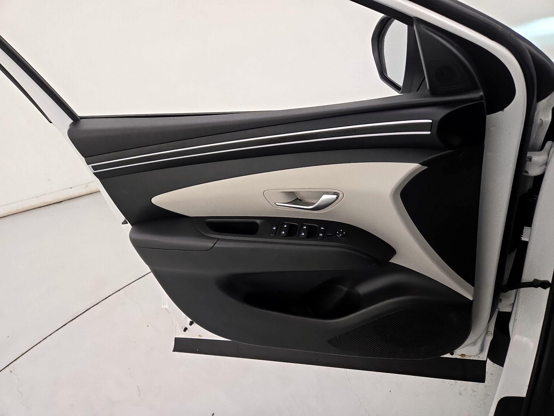 Thumbnail: 2023 Hyundai Tucson - 12