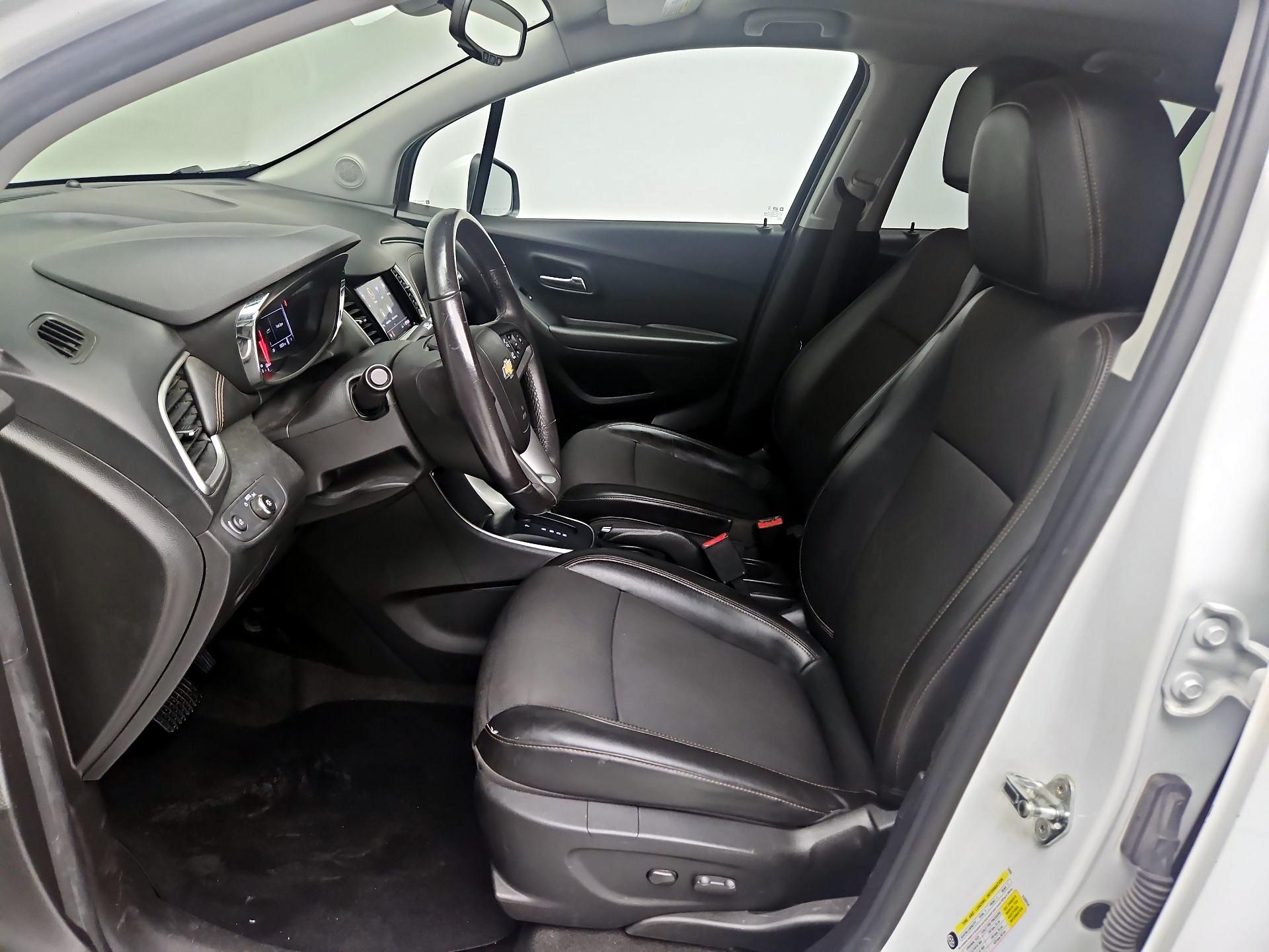 Thumbnail: 2022 Chevrolet Trax - 11
