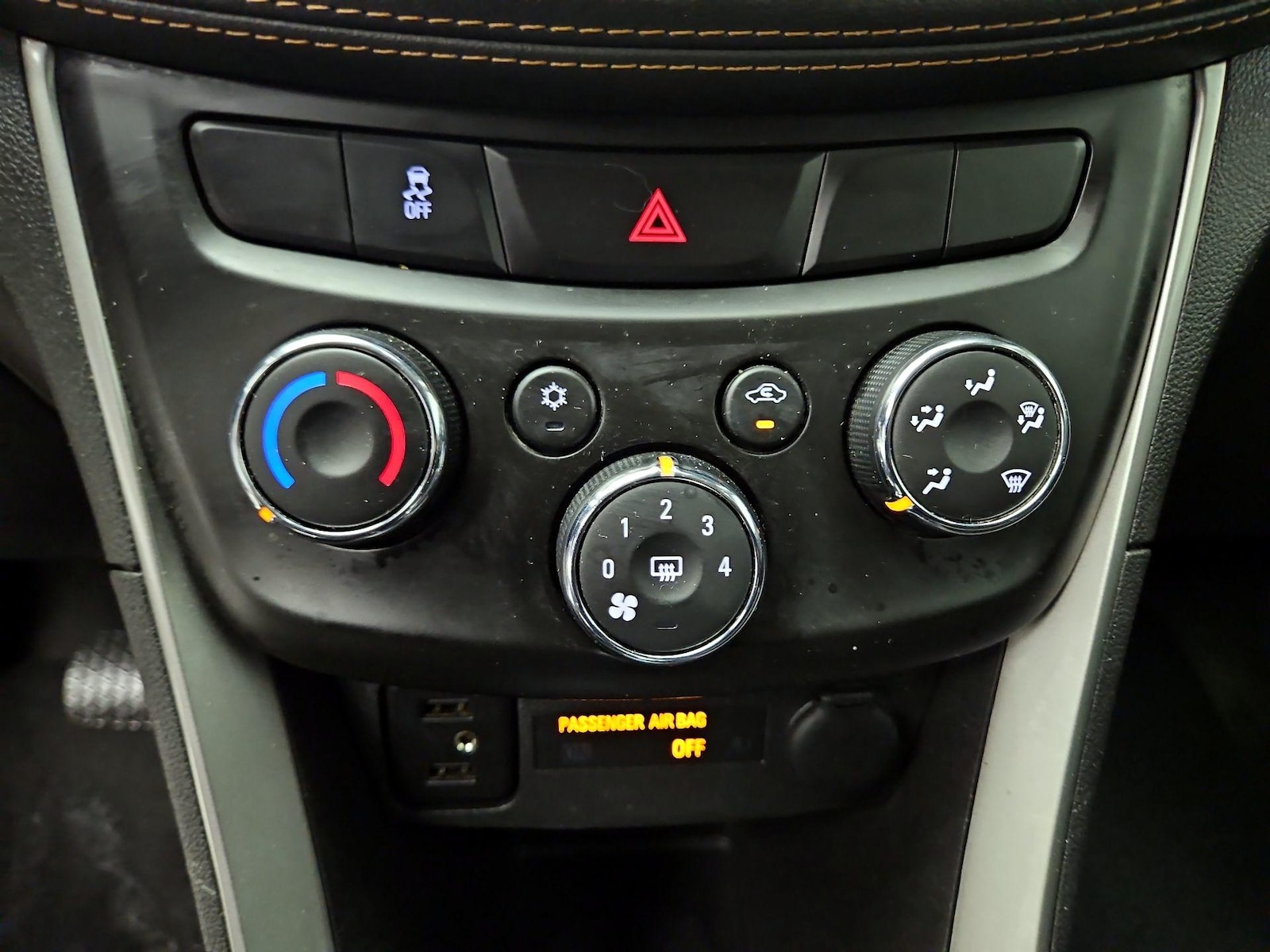 2022 Chevrolet Trax LT - Photo 17