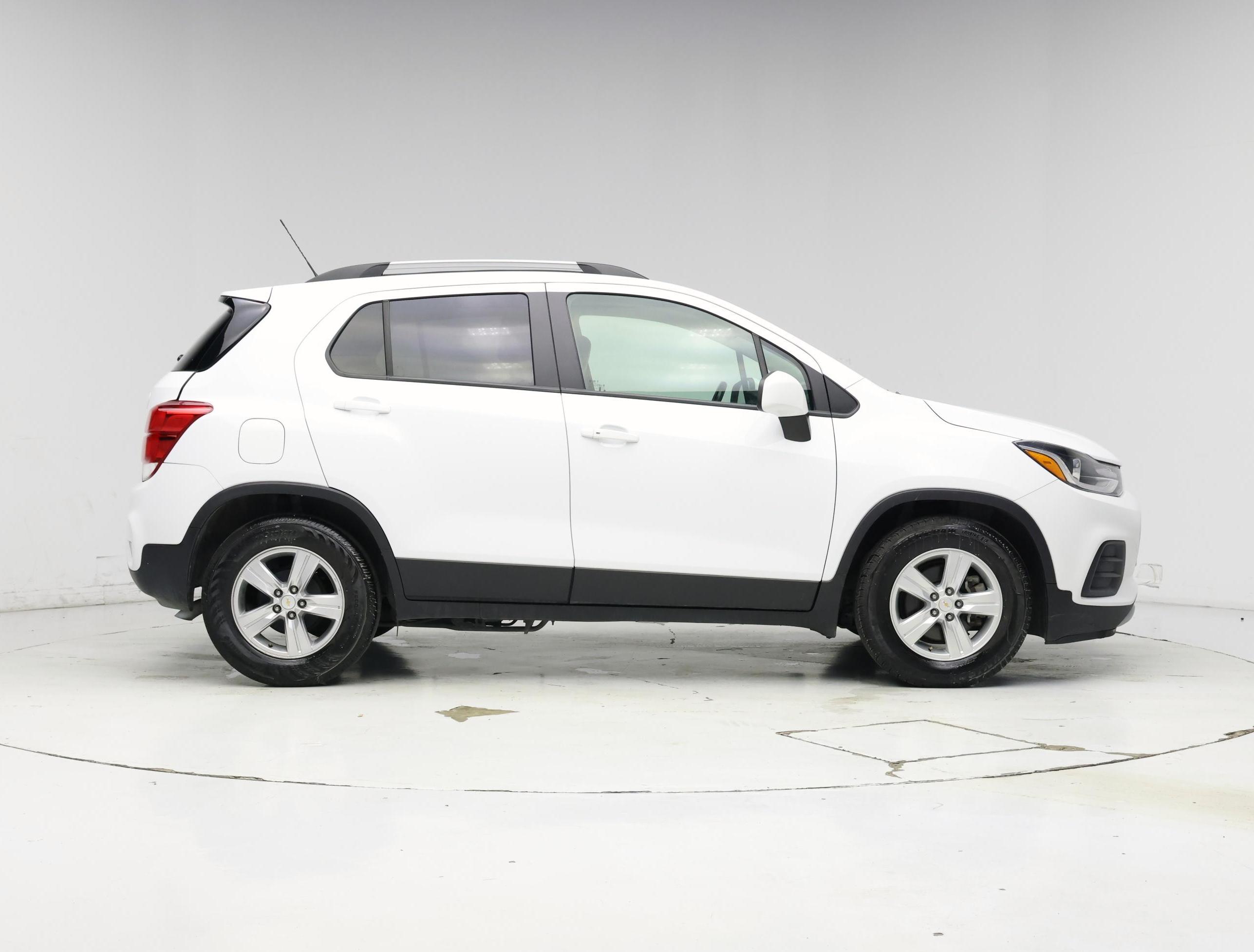 Thumbnail: 2022 Chevrolet Trax - 7