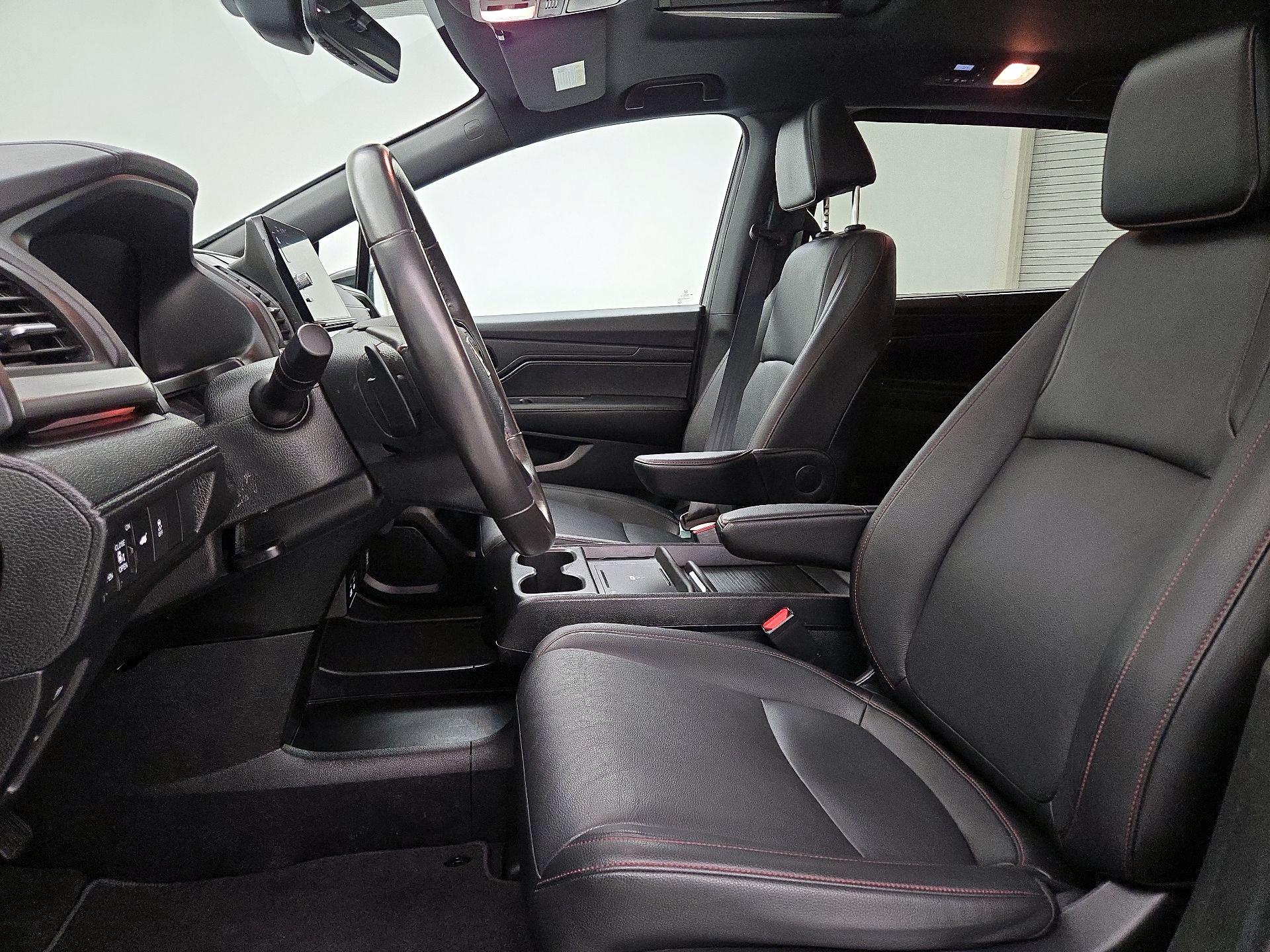 Thumbnail: 2025 Honda Odyssey - 11