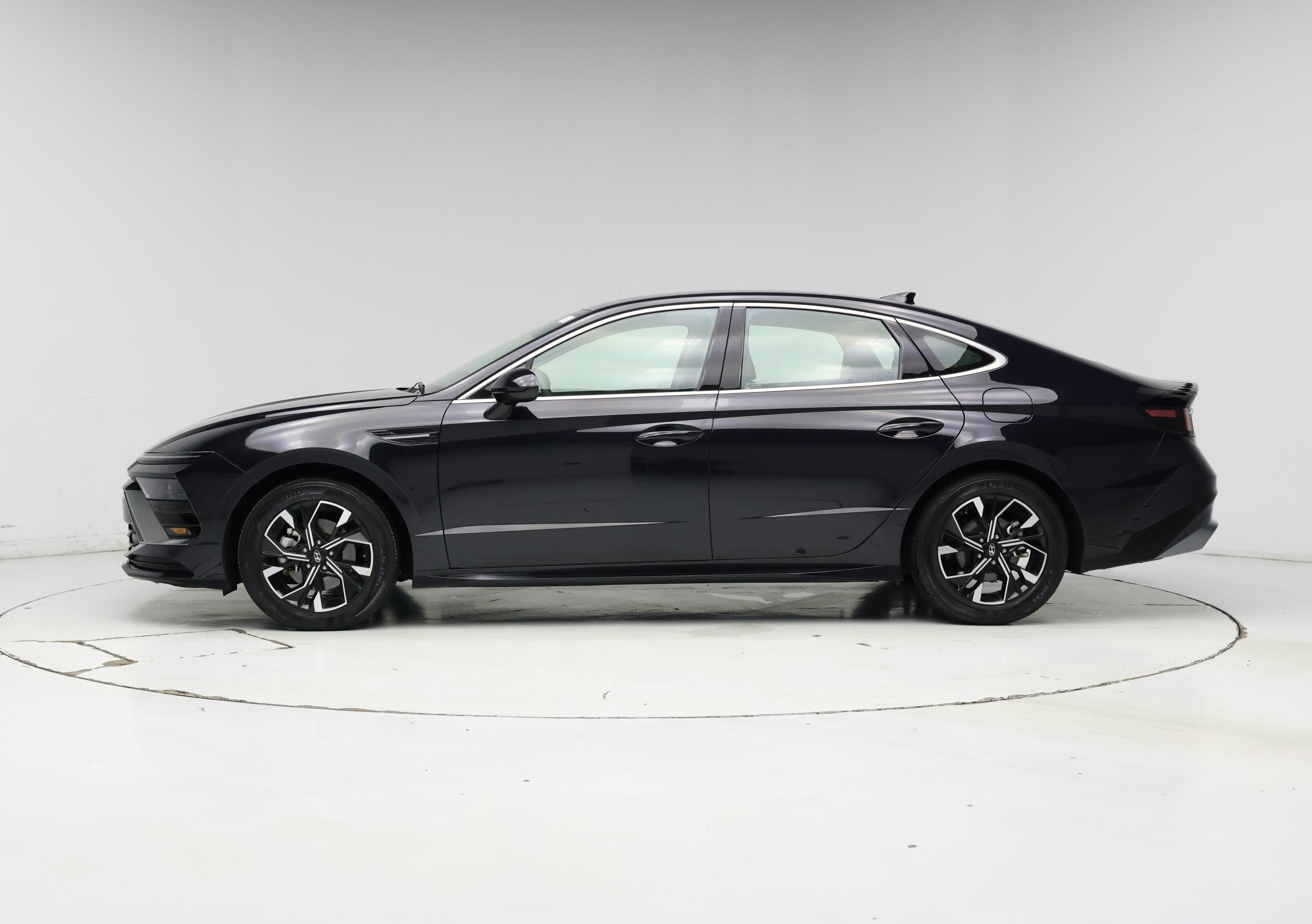 Thumbnail: 2025 Hyundai Sonata - 3