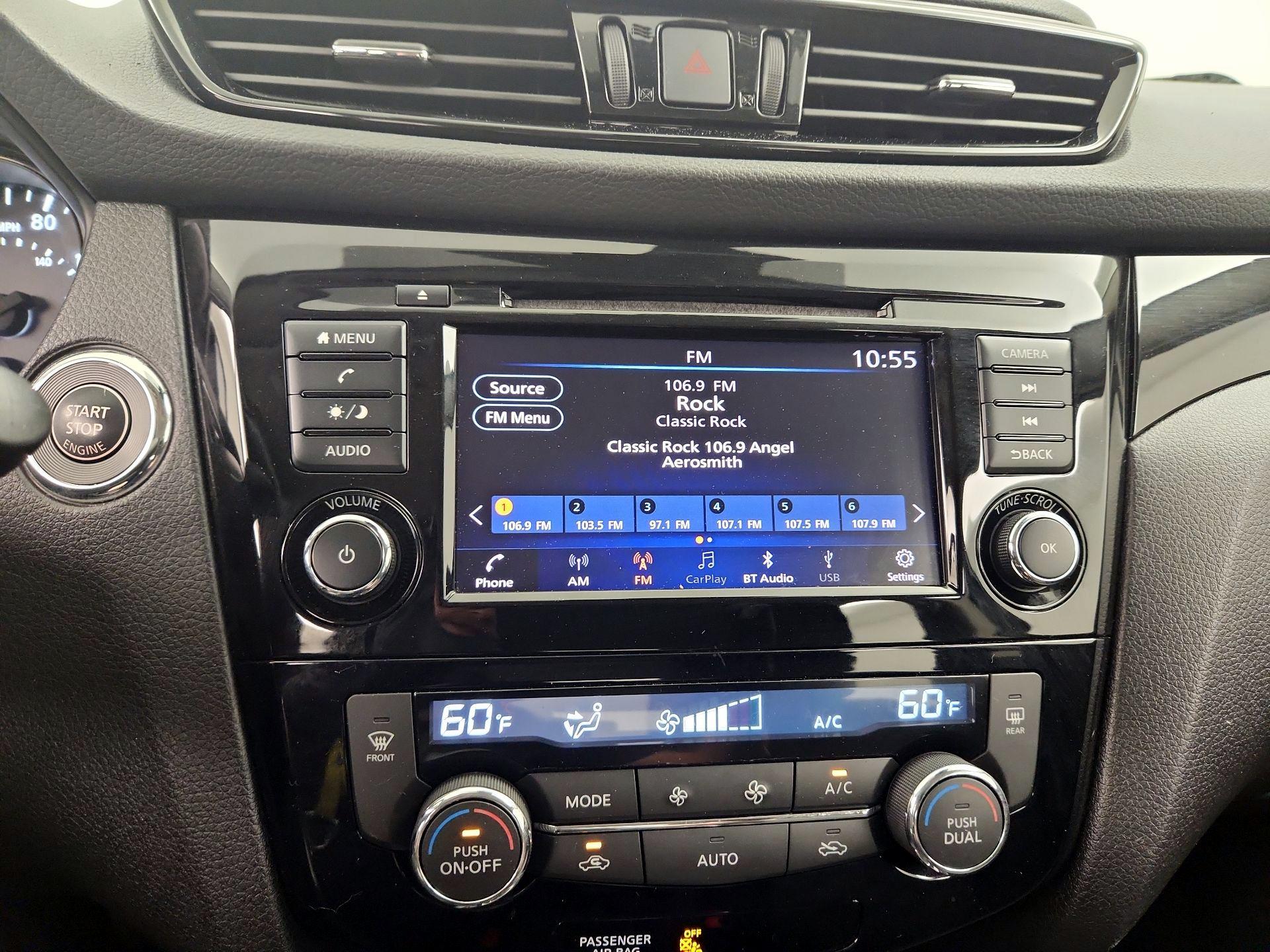 Thumbnail: 2021 Nissan Rogue Sport - 15