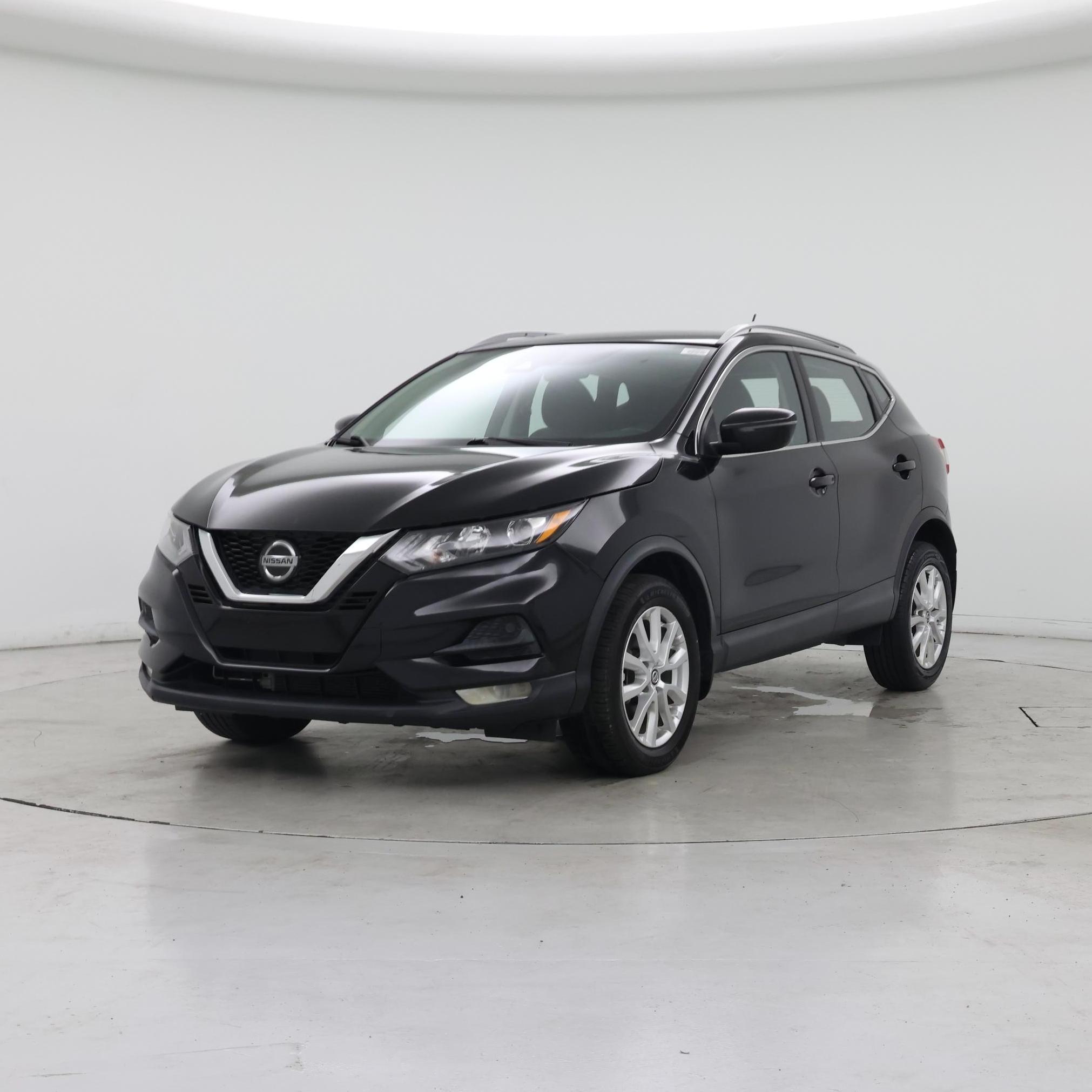 Thumbnail: 2021 Nissan Rogue Sport - 4
