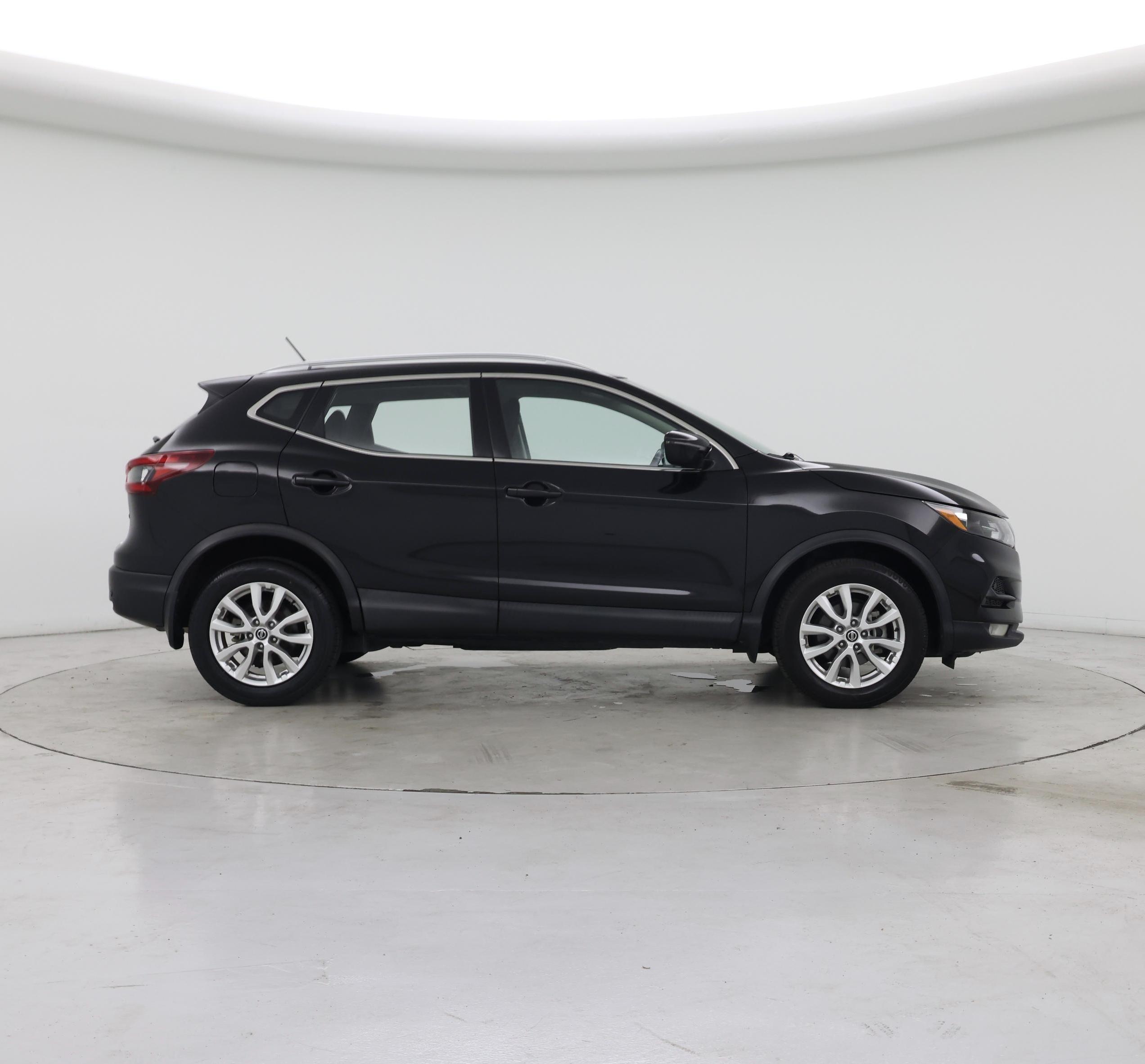 Thumbnail: 2021 Nissan Rogue Sport - 7