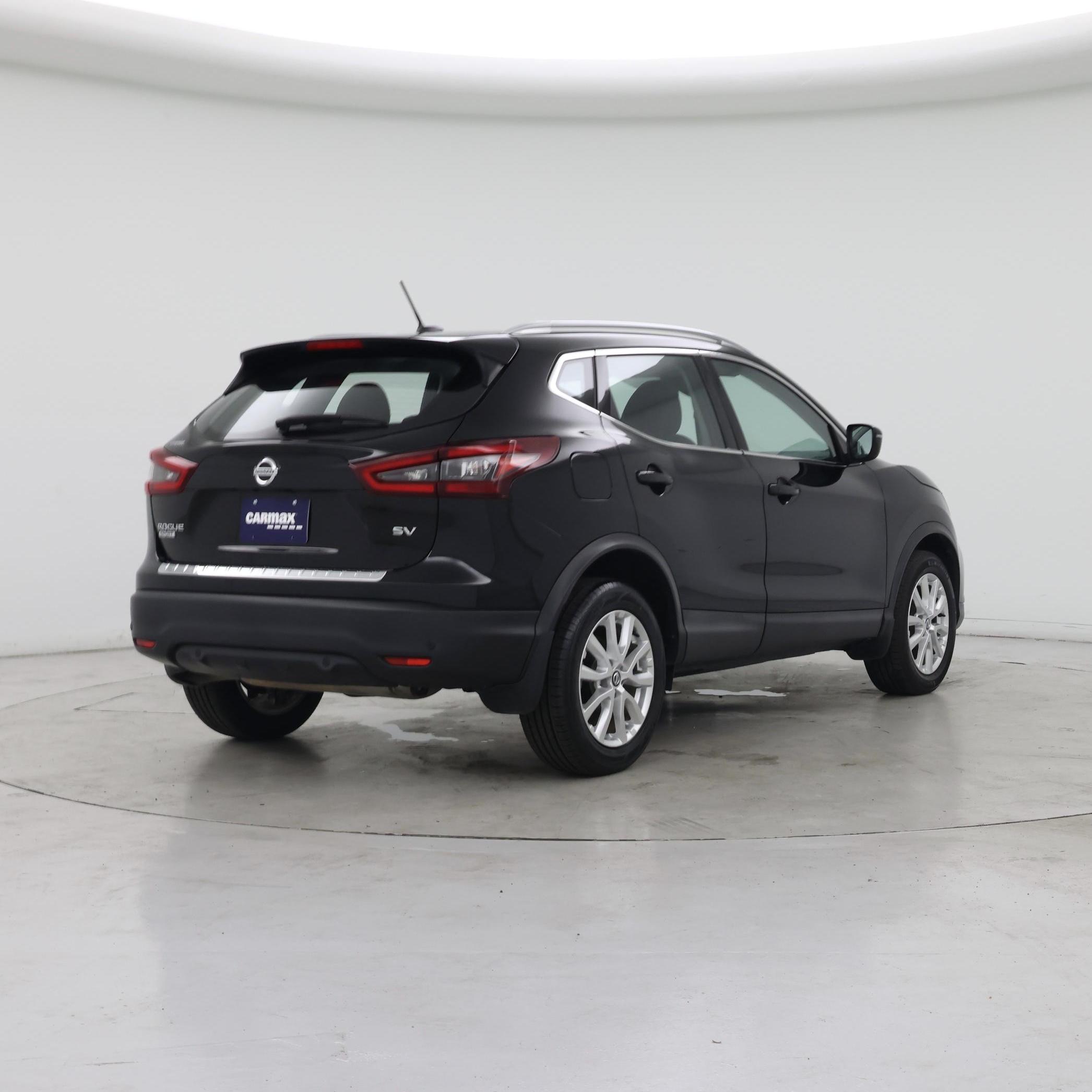 Thumbnail: 2021 Nissan Rogue Sport - 8