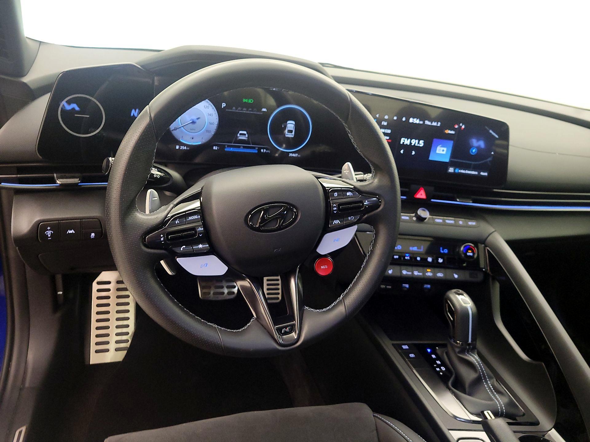 Thumbnail: 2022 Hyundai Elantra - 10