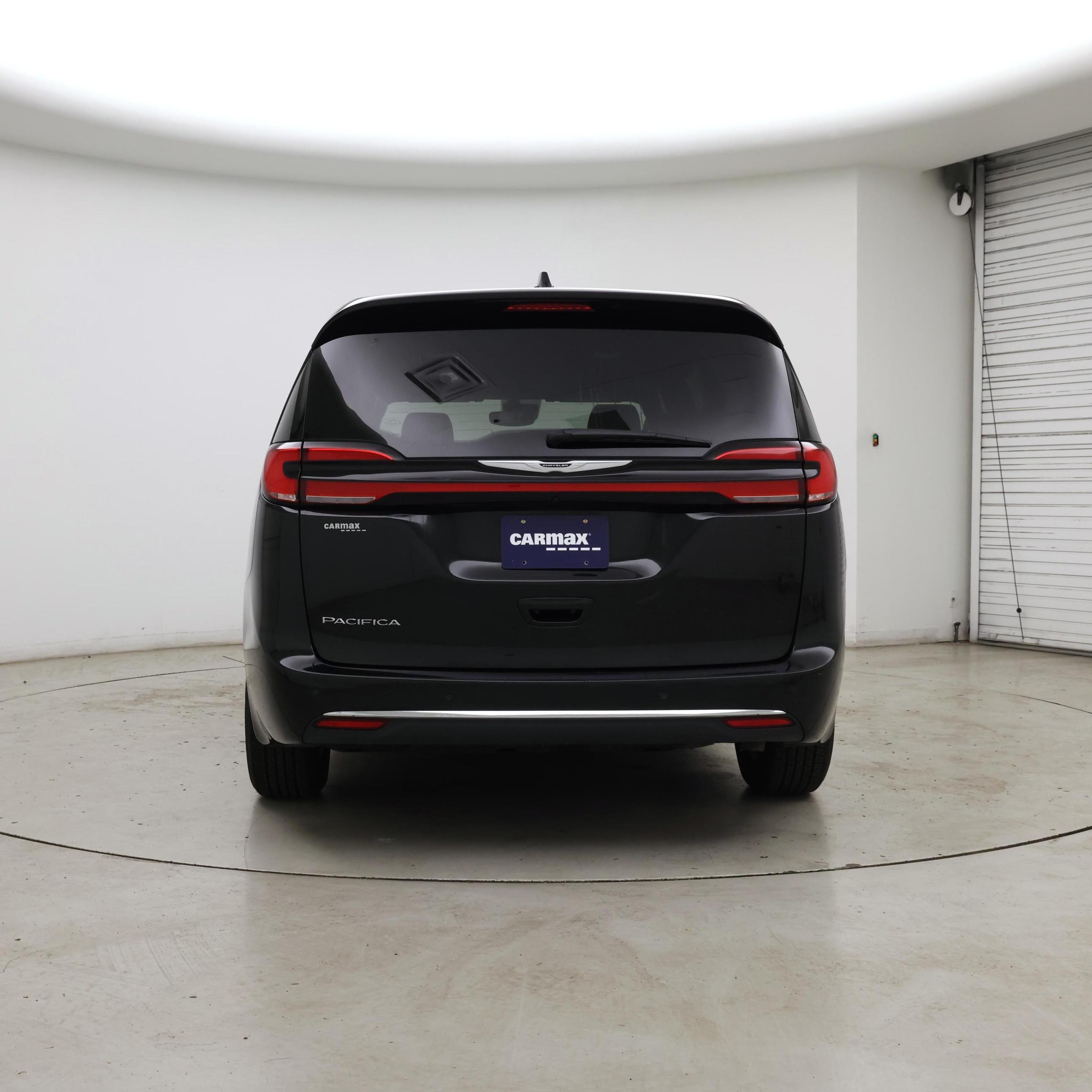 Thumbnail: 2025 Chrysler Pacifica - 6