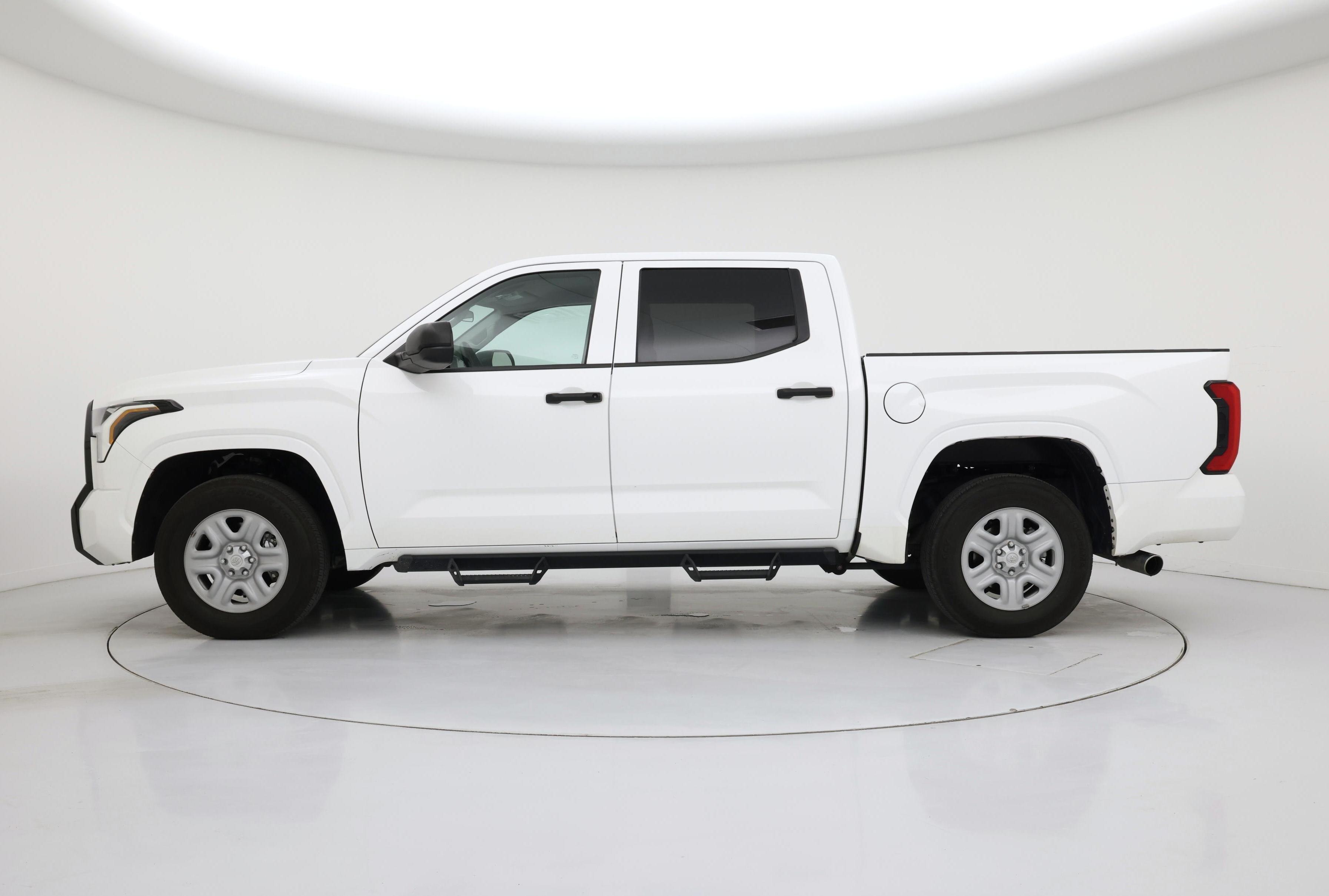 Thumbnail: 2023 Toyota Tundra - 3