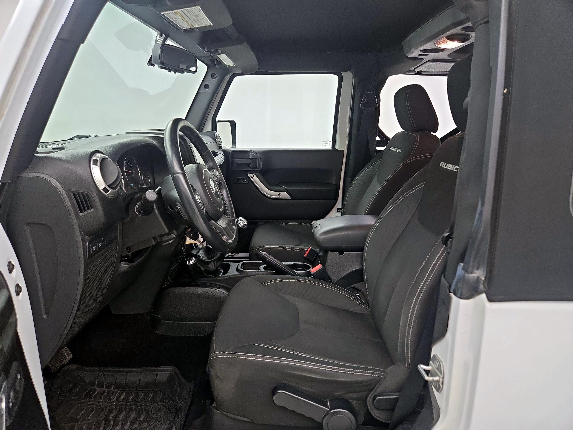 Thumbnail: 2015 Jeep Wrangler - 11