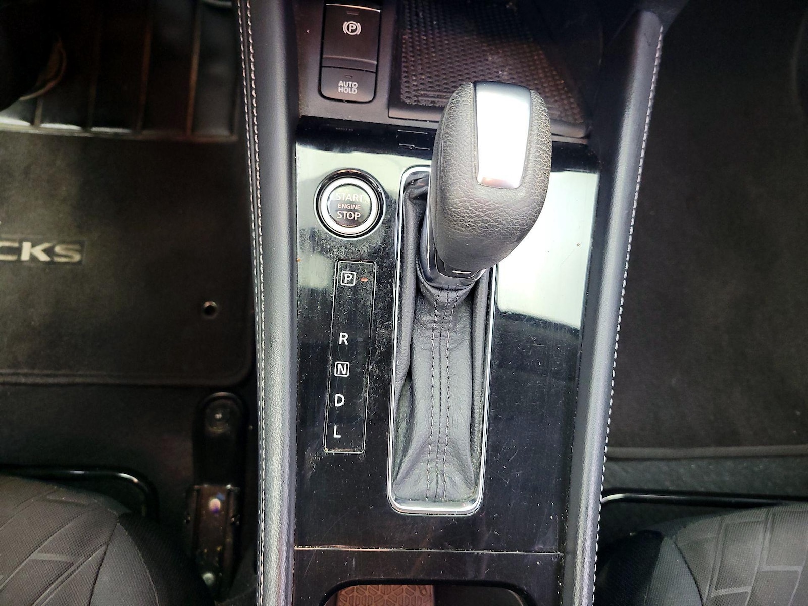 2021 Nissan Kicks SV - Photo 17