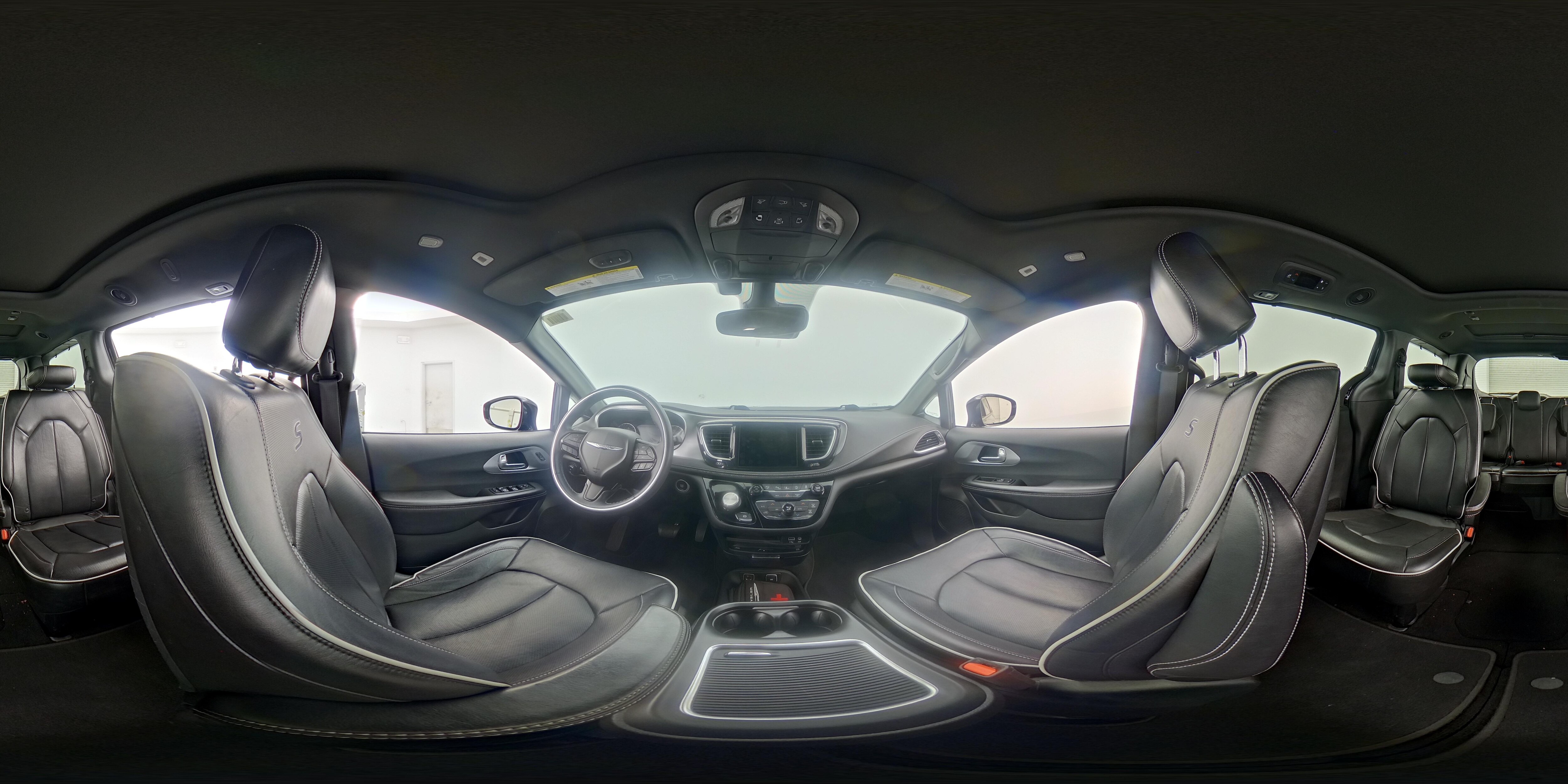 2018 Chrysler Pacifica Limited - Photo 29