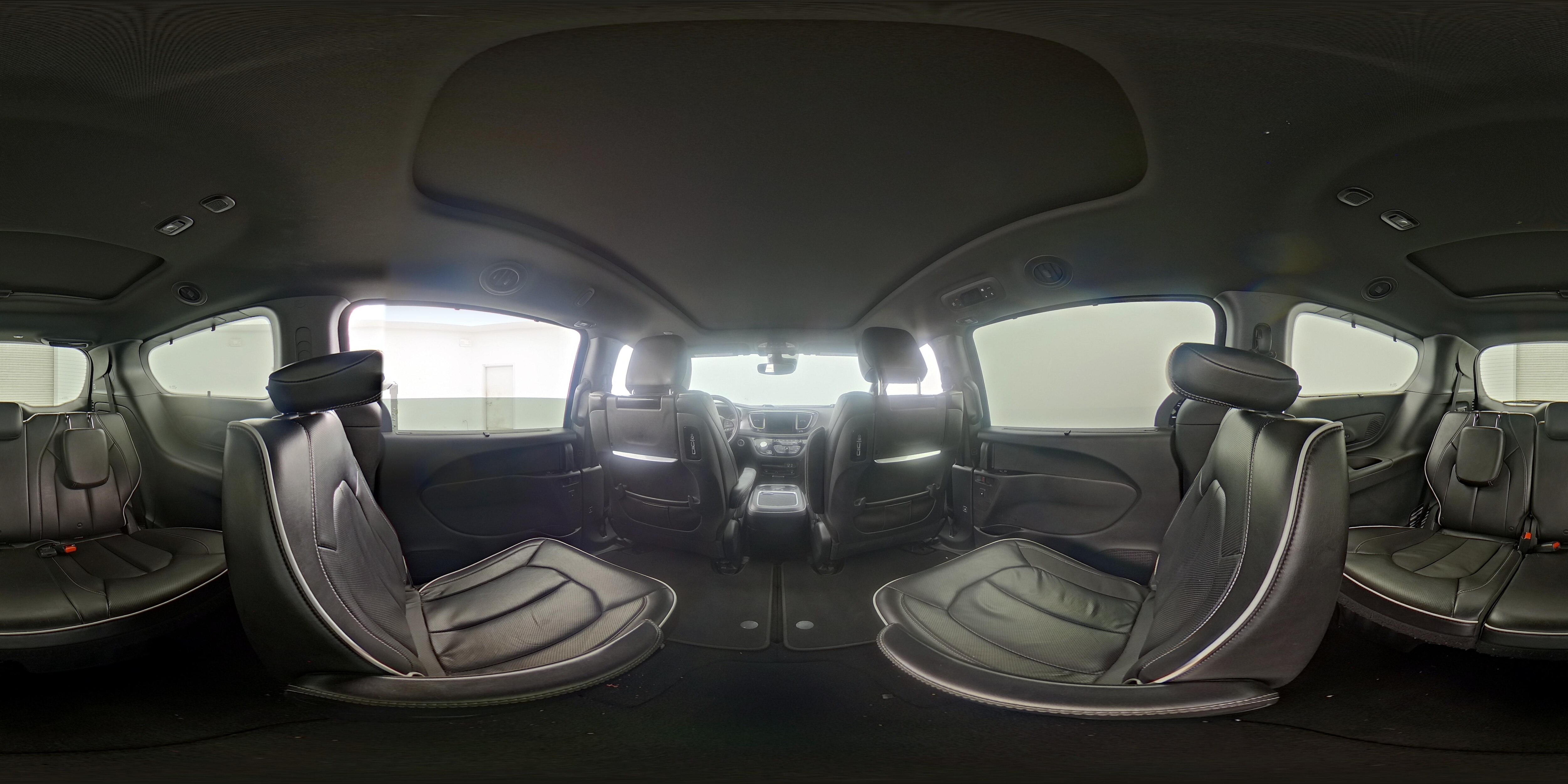 2018 Chrysler Pacifica Limited - Photo 30
