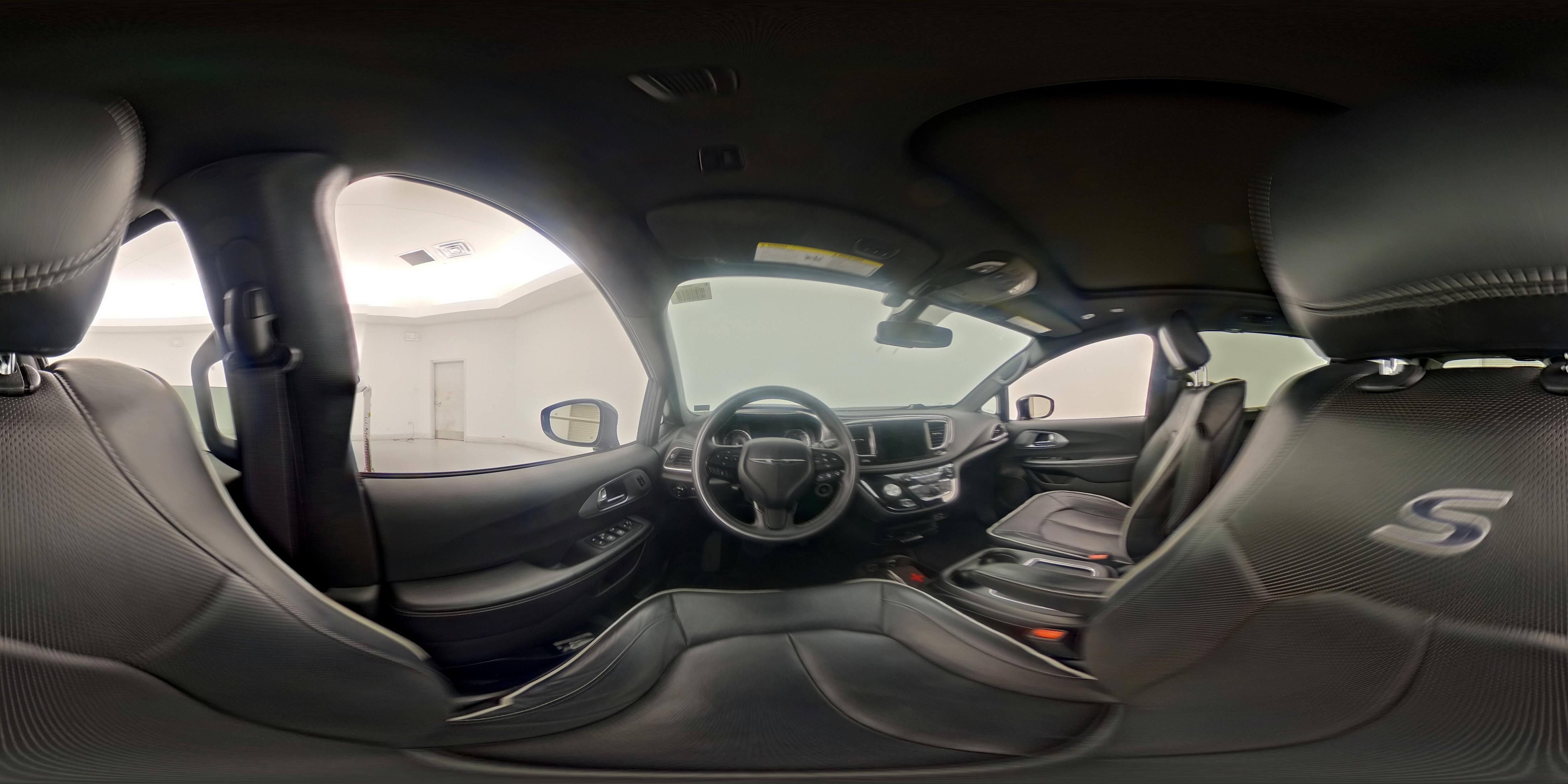 2018 Chrysler Pacifica Limited - Photo 31