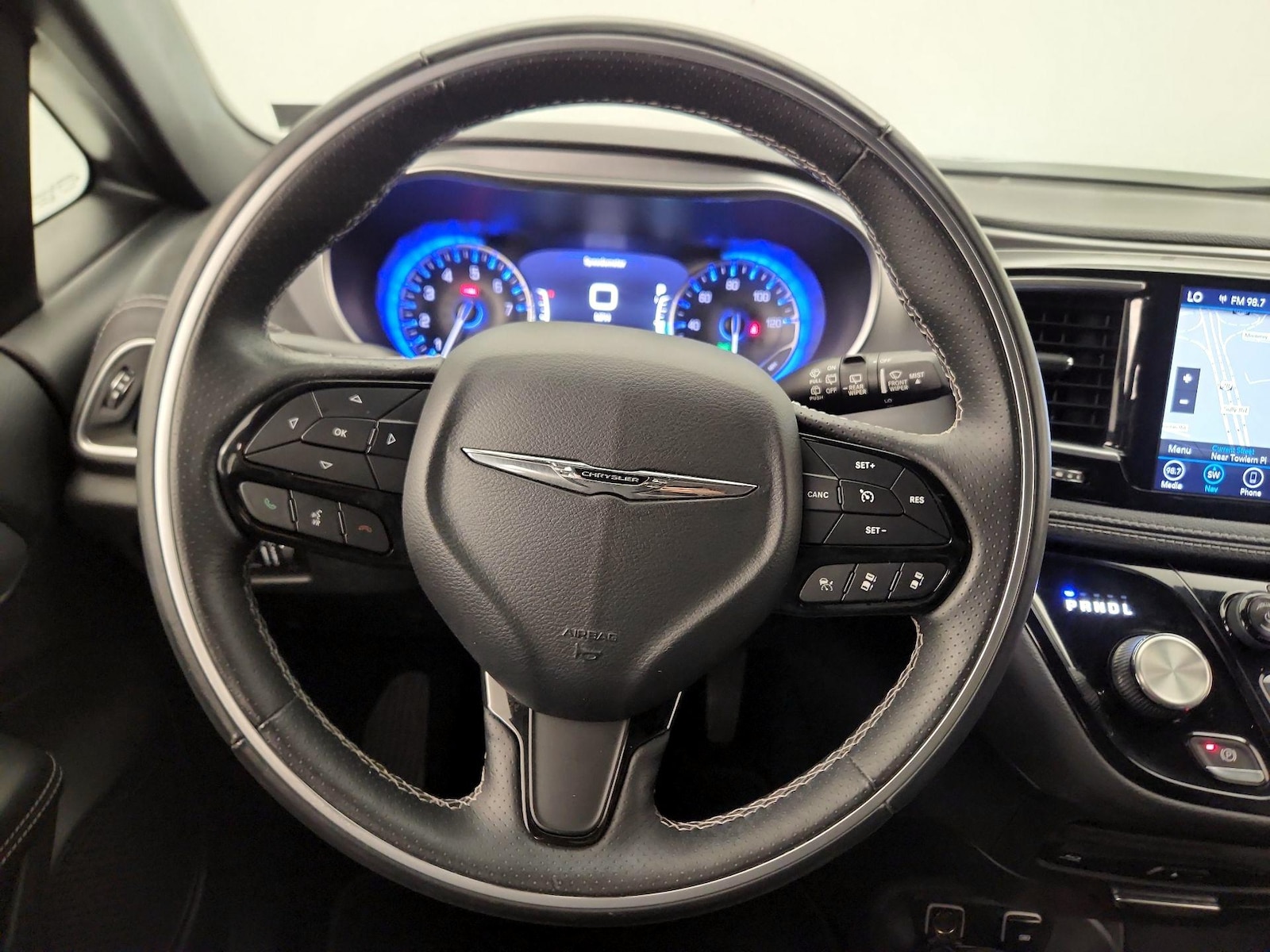 2018 Chrysler Pacifica Limited - Photo 11