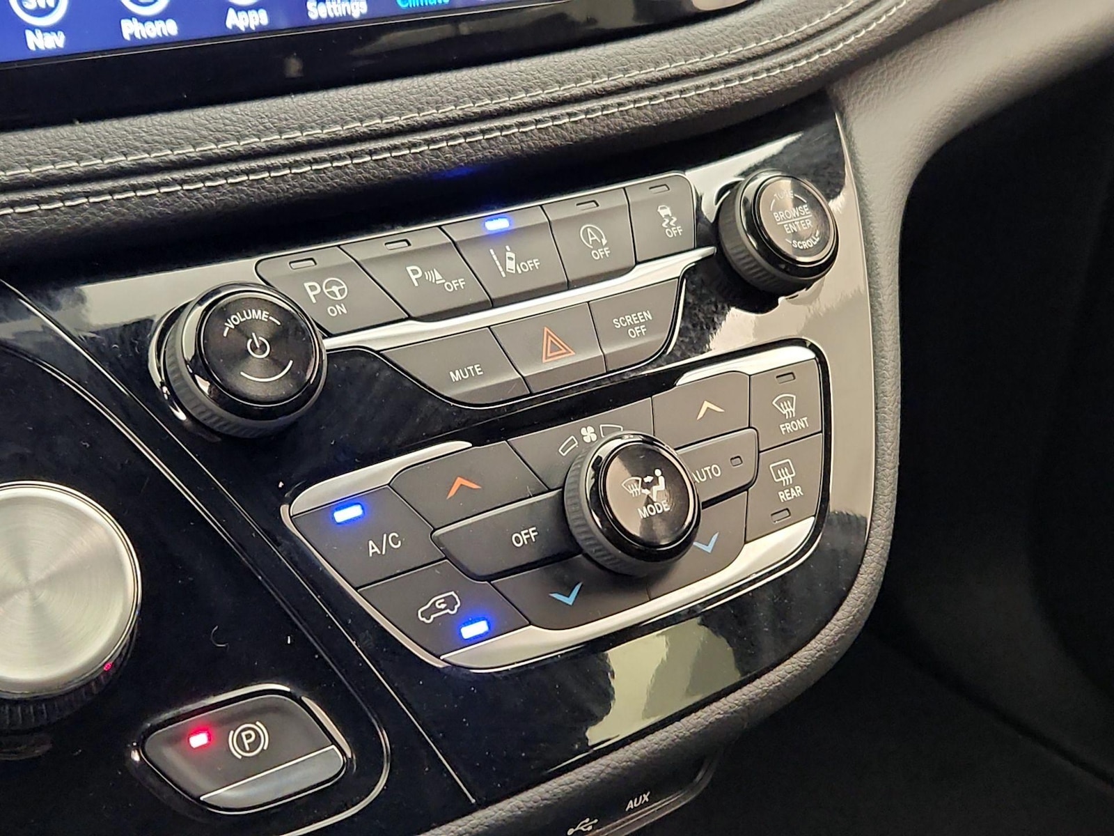 2018 Chrysler Pacifica Limited - Photo 18