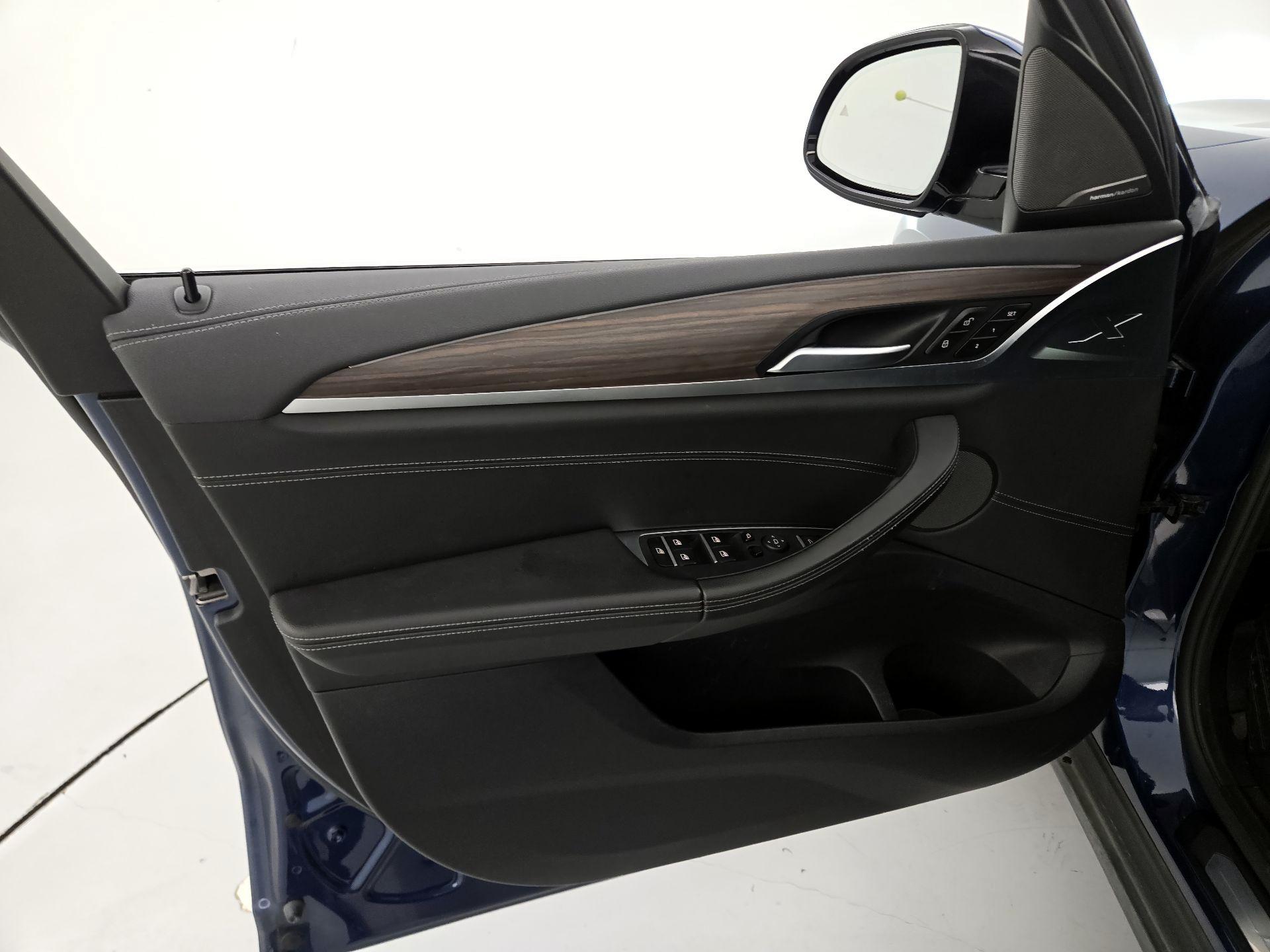 Thumbnail: 2019 BMW X3 - 12