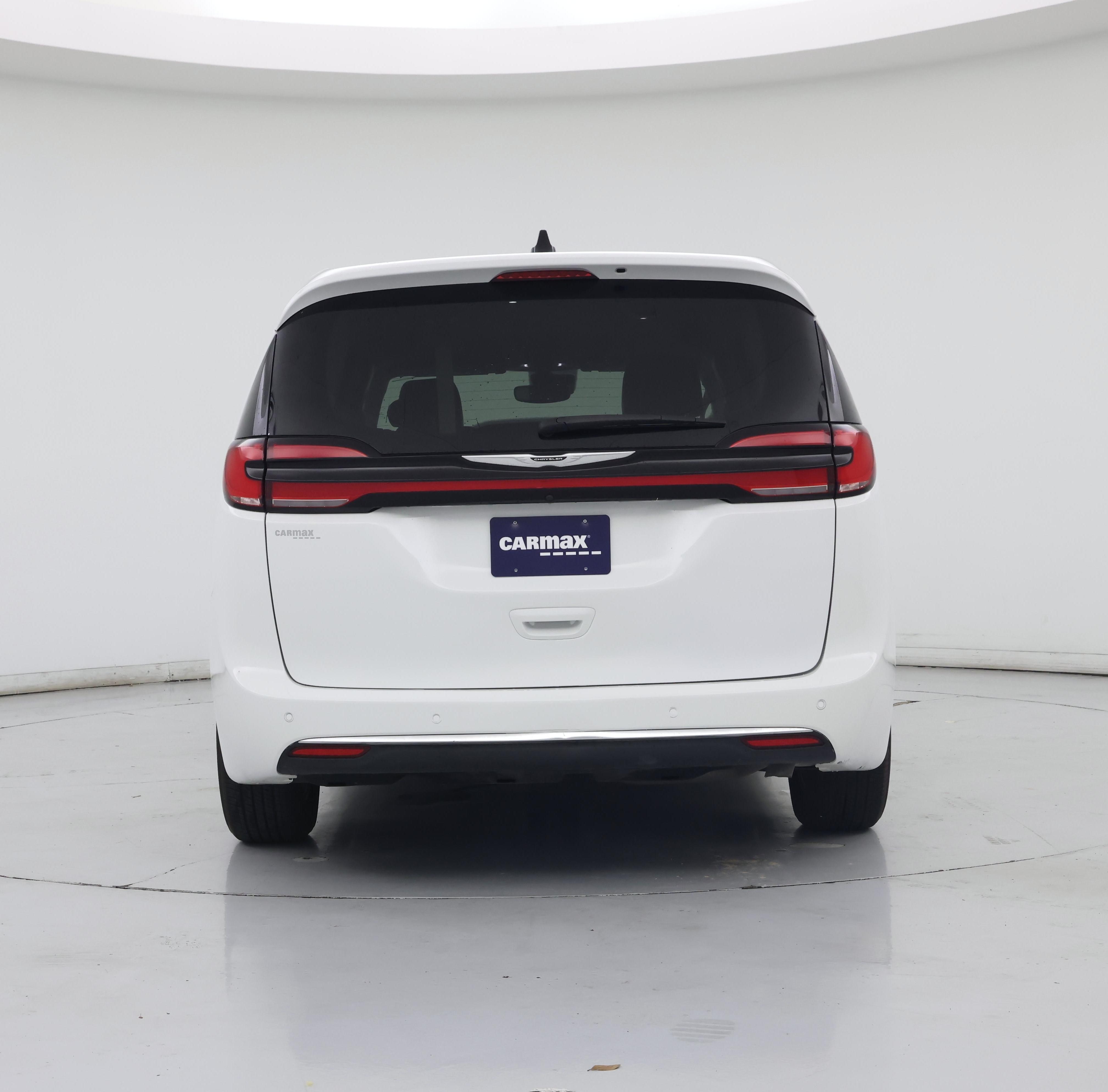 Thumbnail: 2024 Chrysler Pacifica - 6