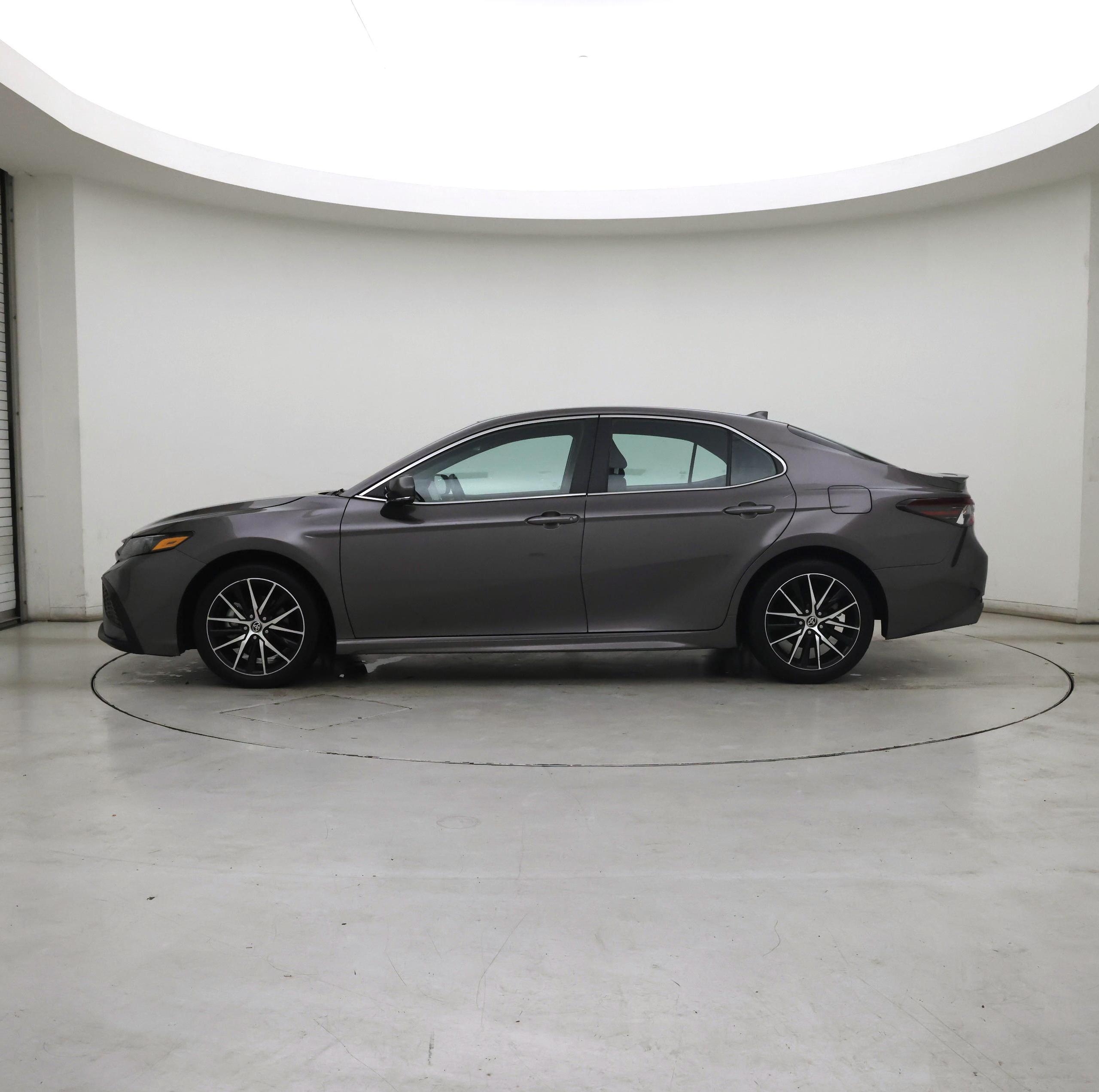 Thumbnail: 2023 Toyota Camry - 3