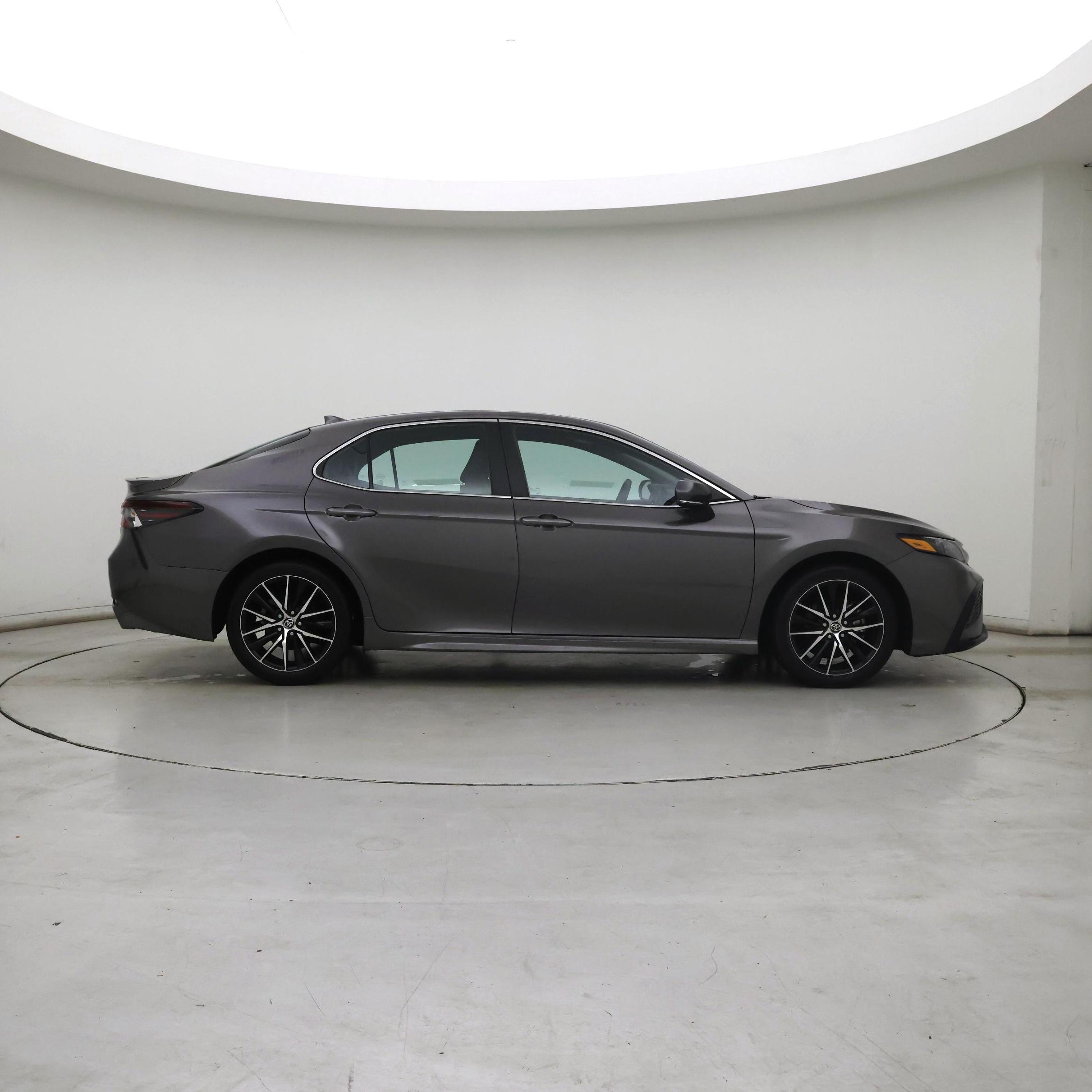 Thumbnail: 2023 Toyota Camry - 7