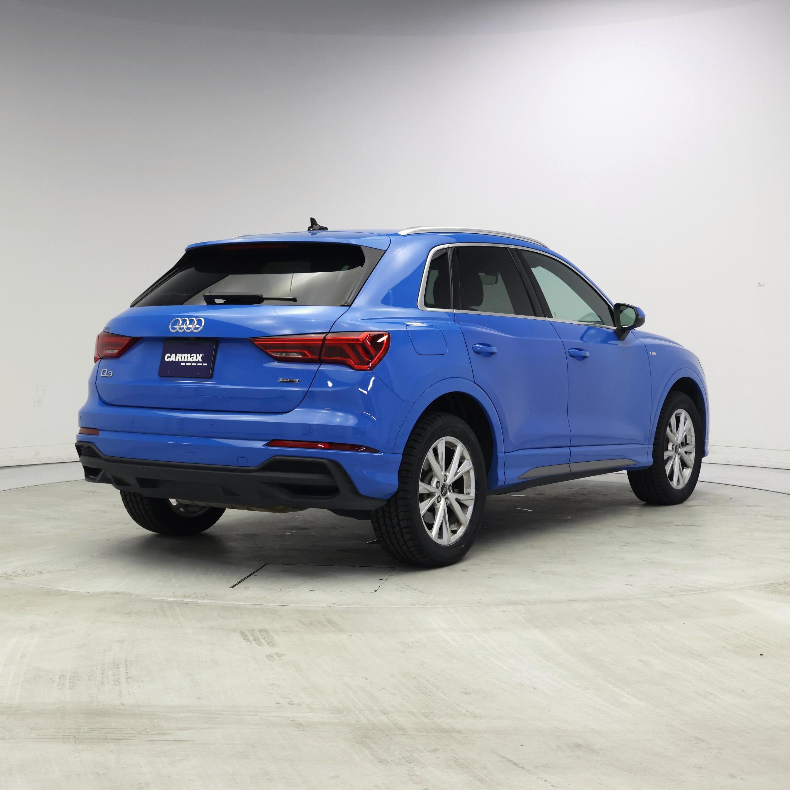 Thumbnail: 2023 Audi Q3 - 8