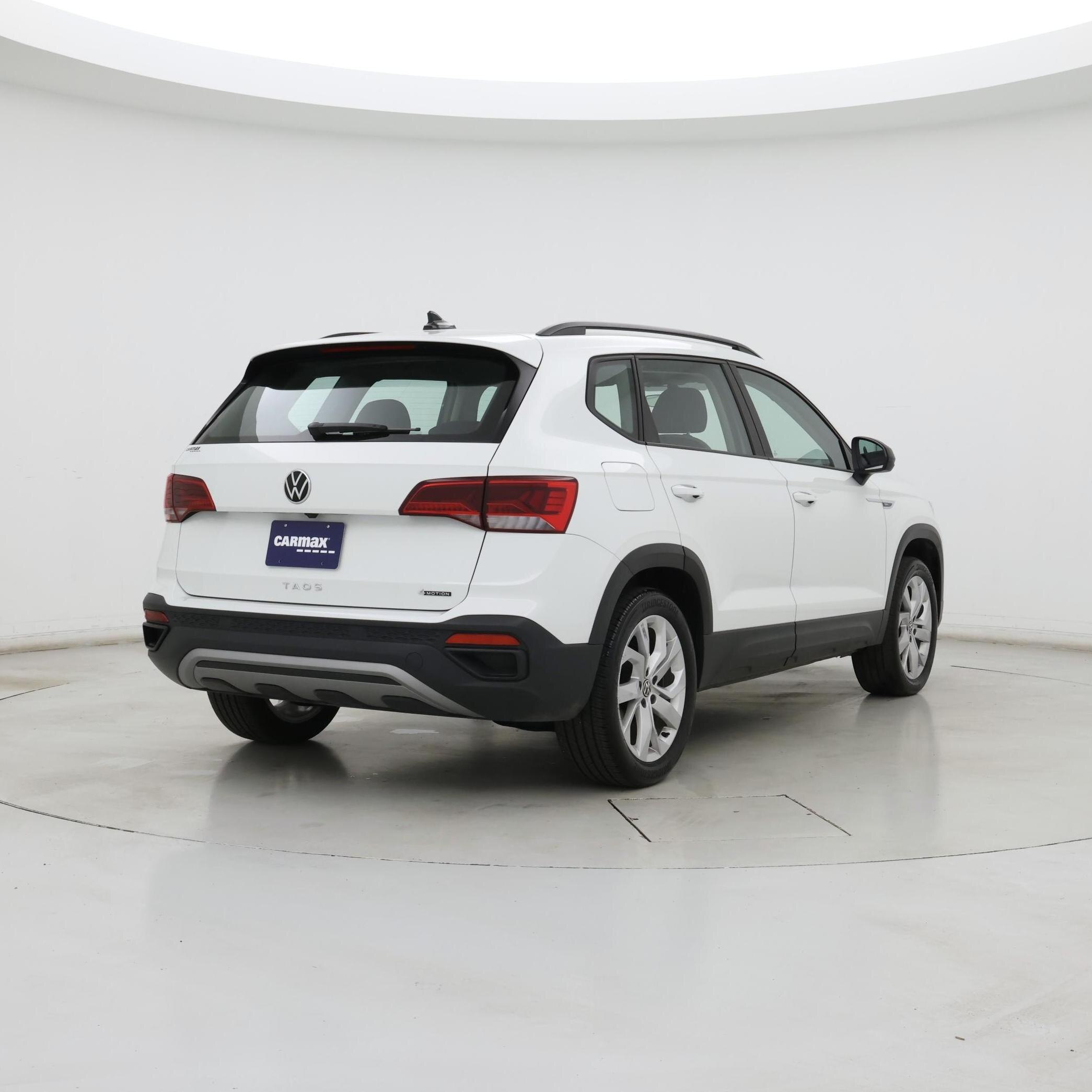 Thumbnail: 2023 Volkswagen Taos - 8