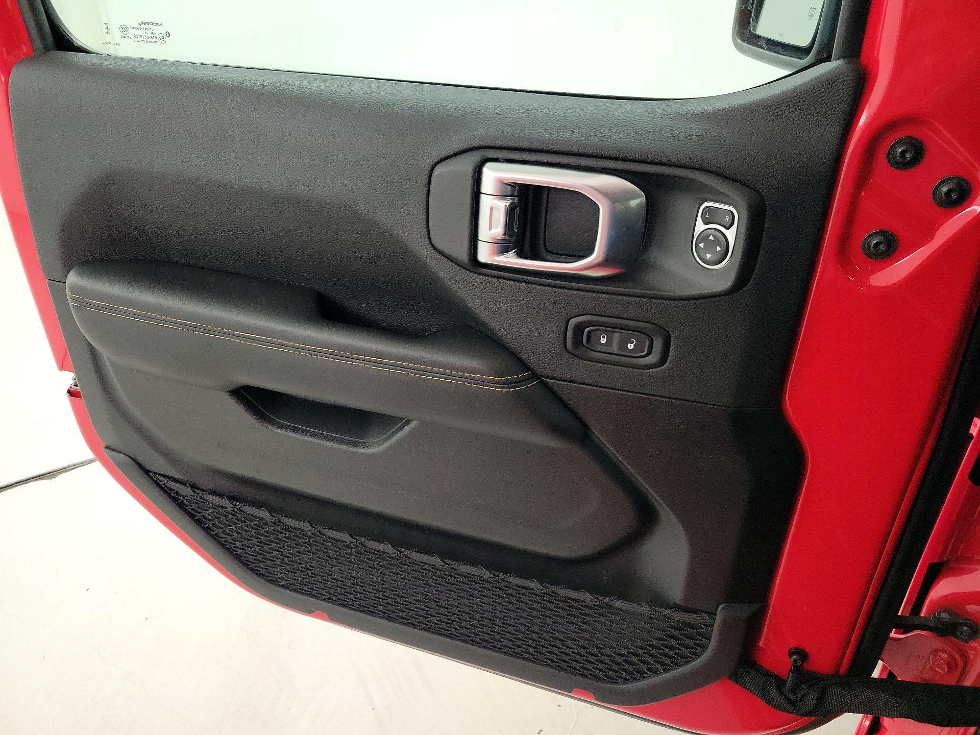 Thumbnail: 2025 Jeep Wrangler - 12