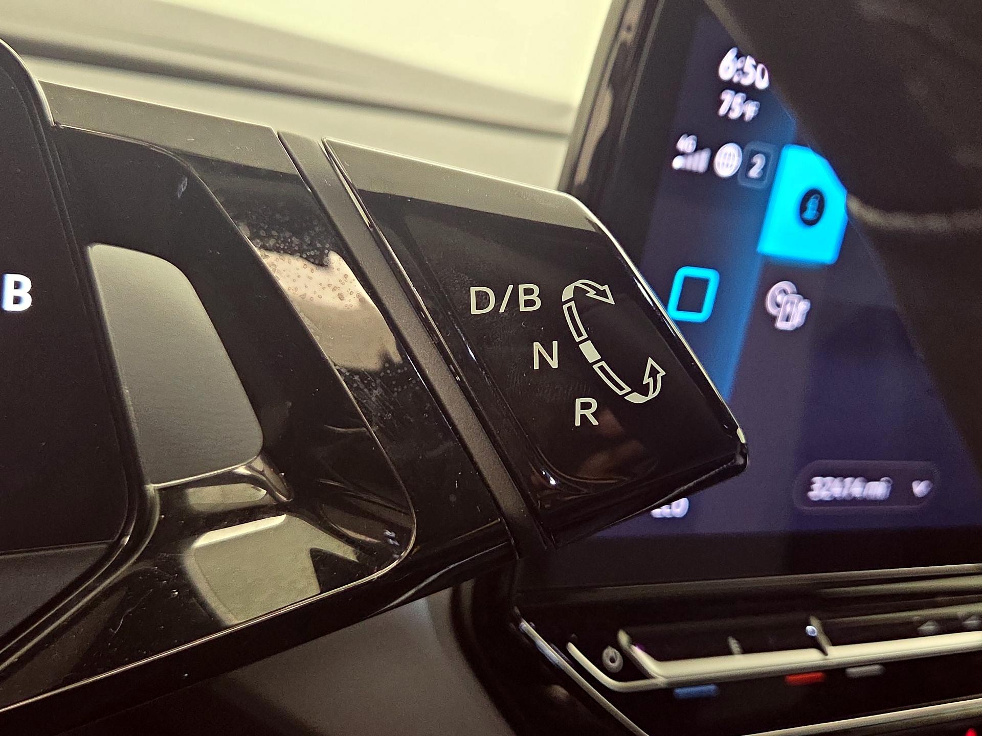 Thumbnail: 2023 Volkswagen ID.4 - 18