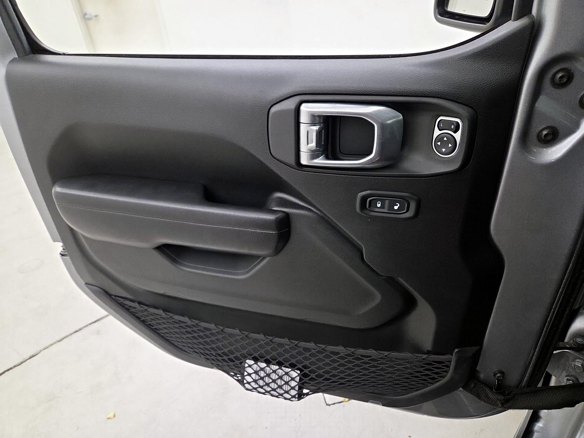 Thumbnail: 2021 Jeep Wrangler - 12