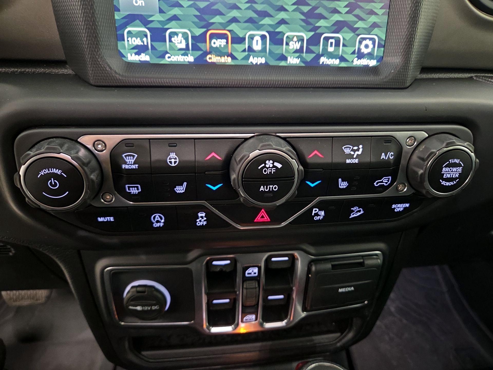 Thumbnail: 2021 Jeep Wrangler - 14