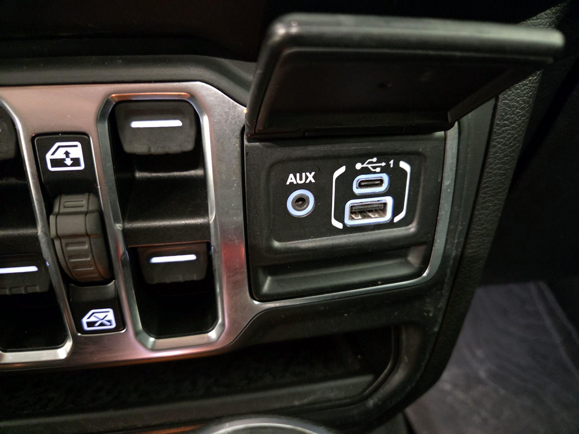 Thumbnail: 2021 Jeep Wrangler - 16