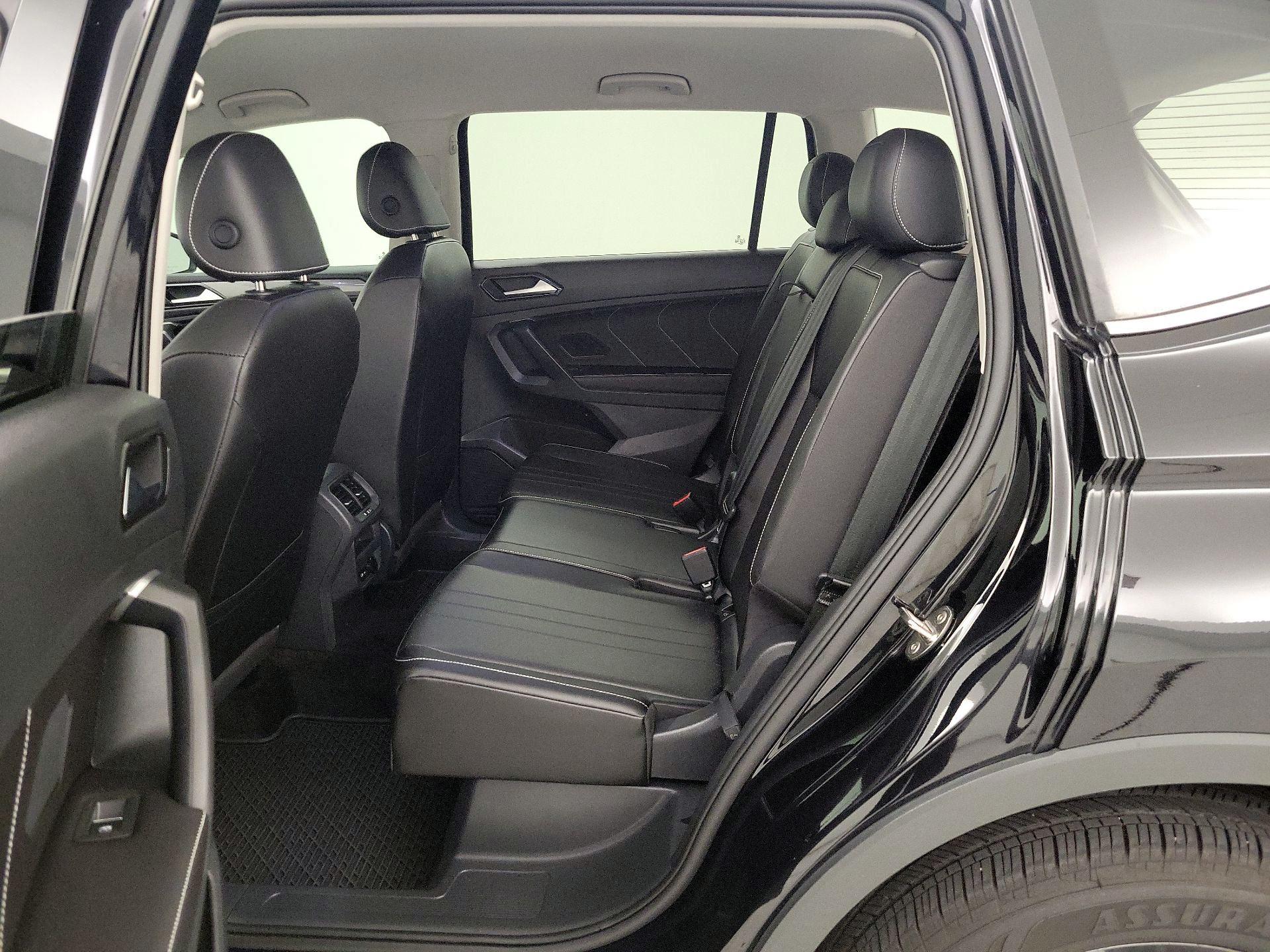 Thumbnail: 2024 Volkswagen Tiguan - 19