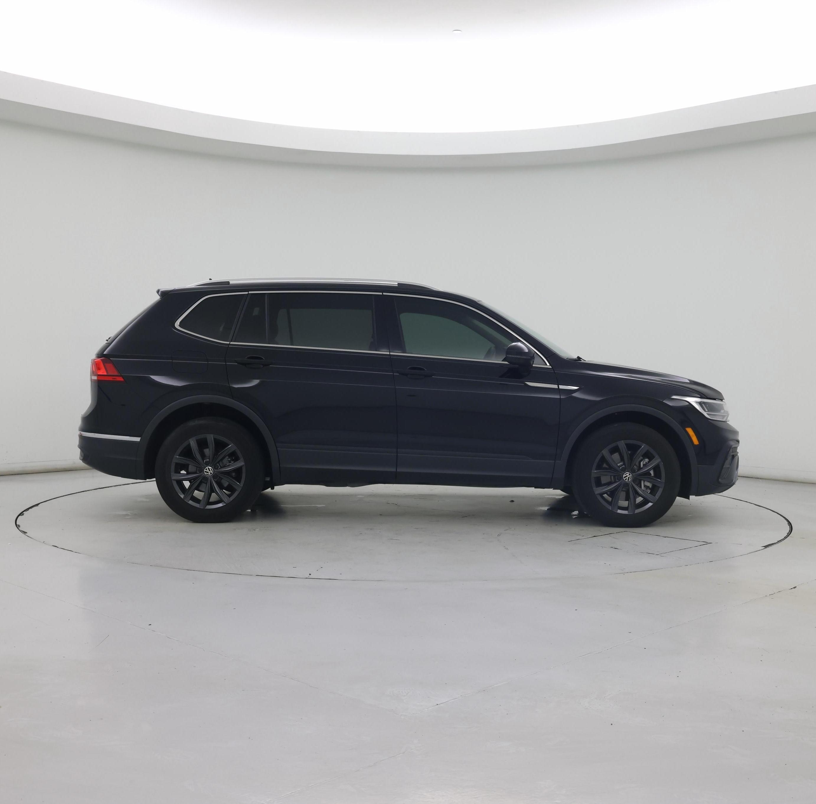 Thumbnail: 2024 Volkswagen Tiguan - 7