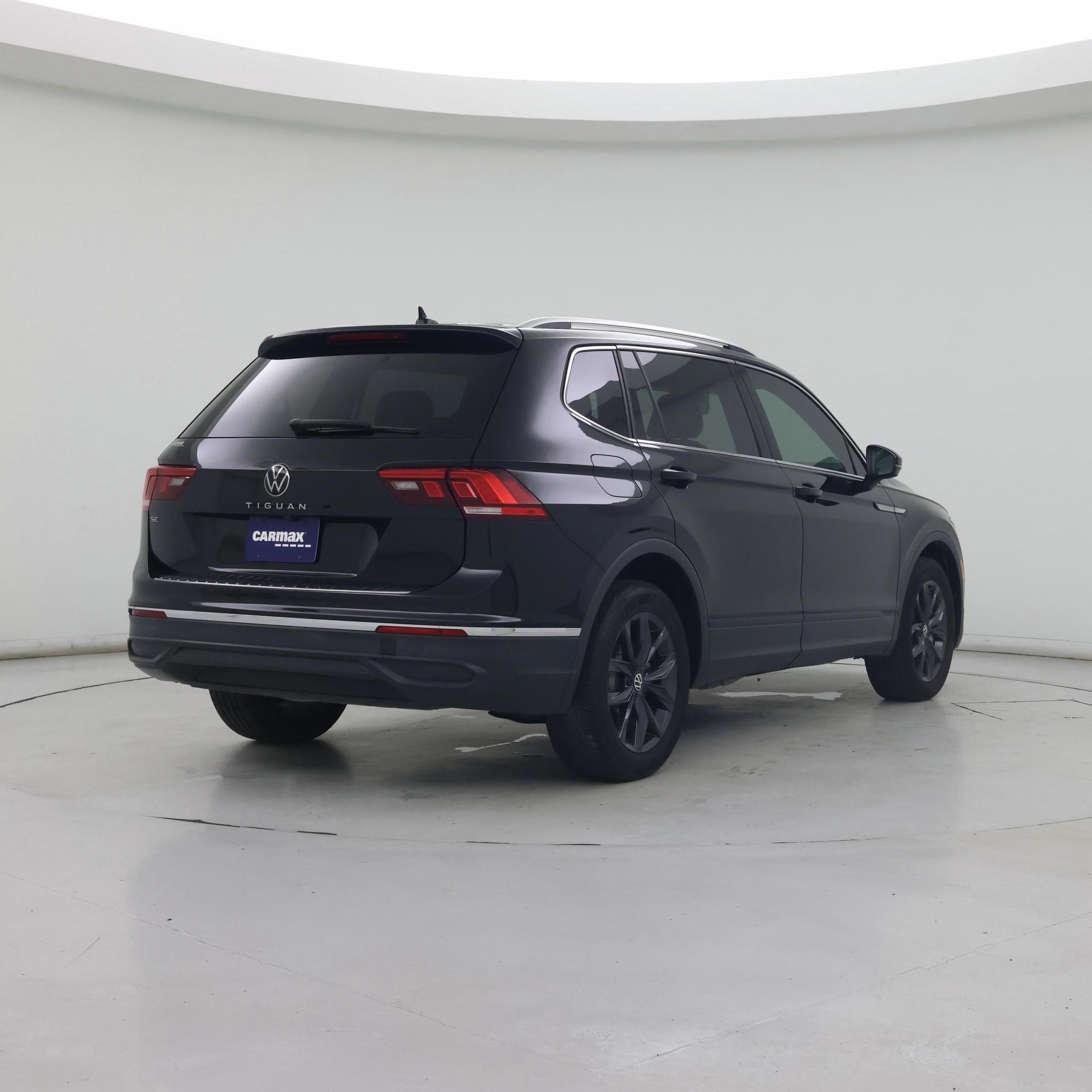Thumbnail: 2024 Volkswagen Tiguan - 8