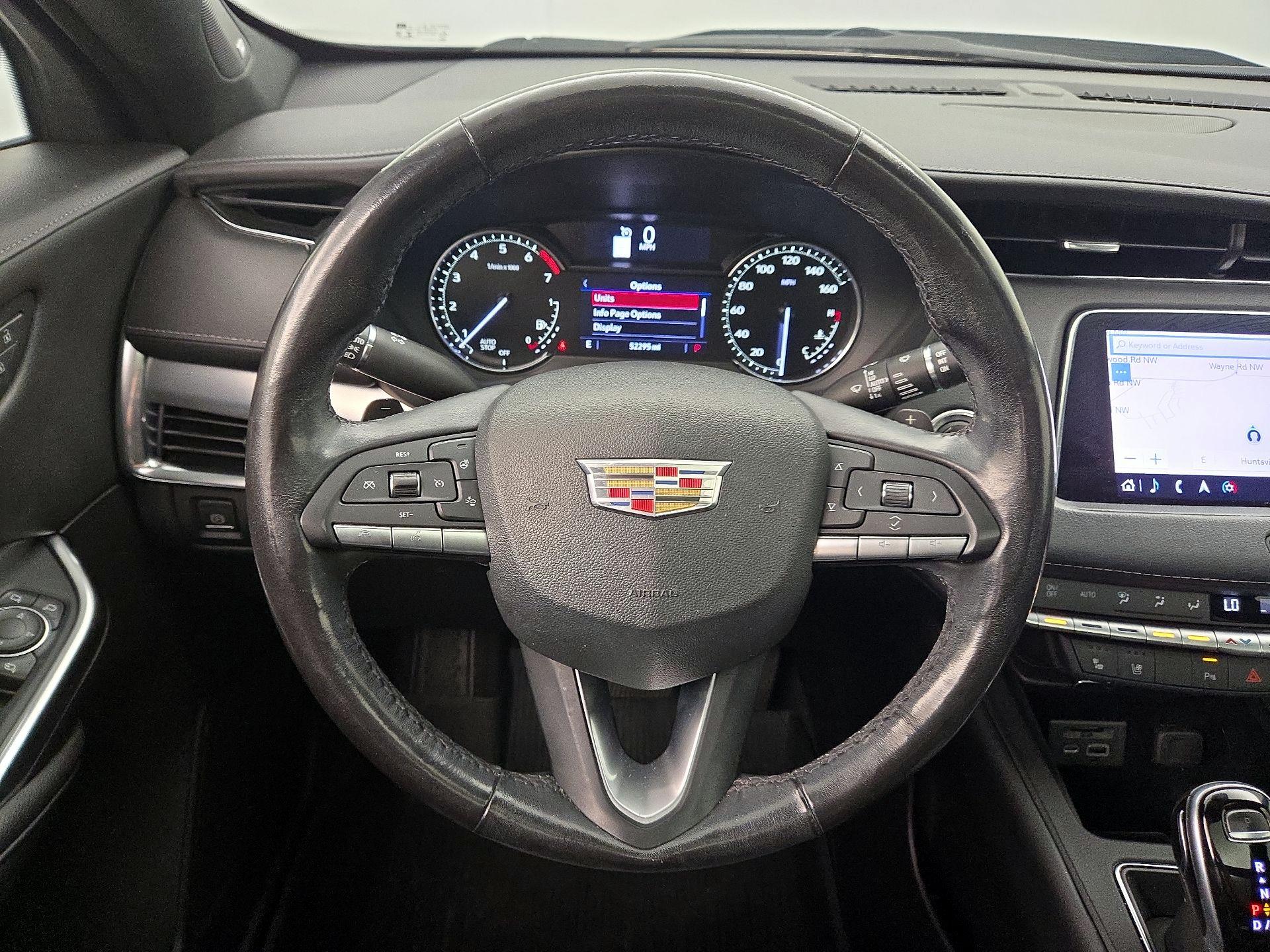 Thumbnail: 2021 Cadillac XT4 - 10