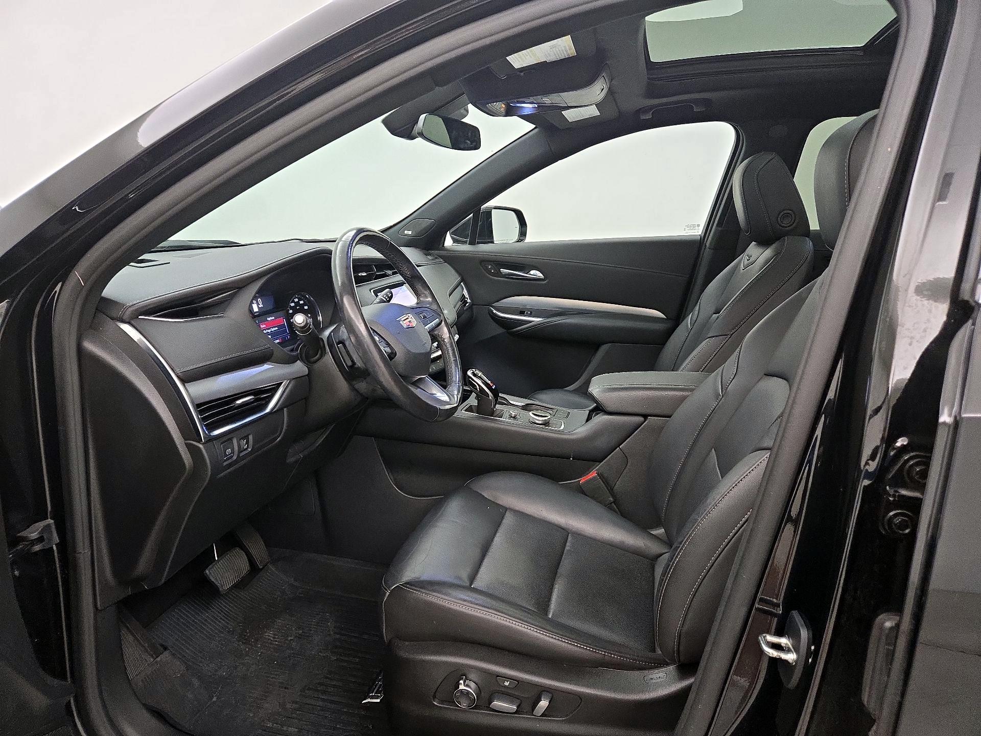 Thumbnail: 2021 Cadillac XT4 - 11