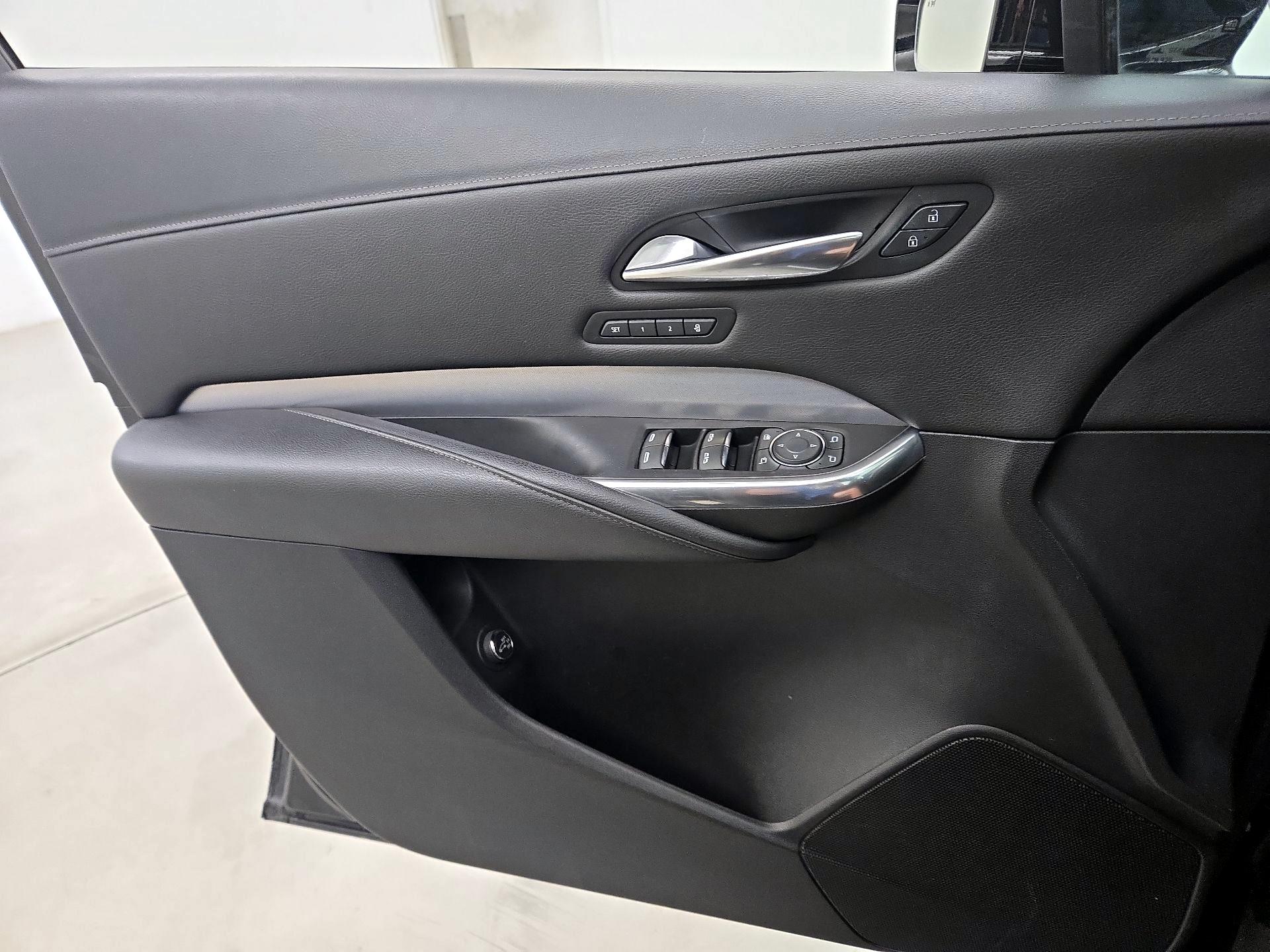 Thumbnail: 2021 Cadillac XT4 - 12