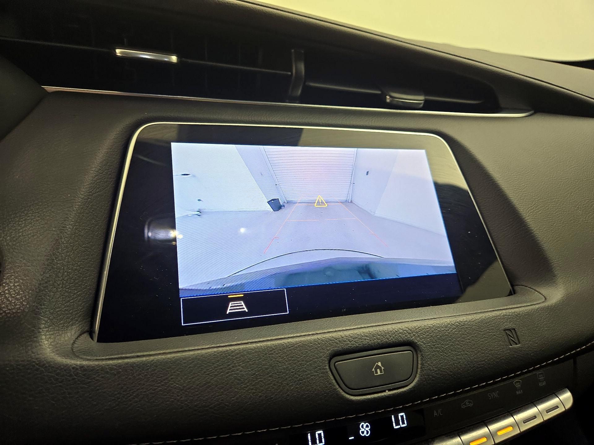 Thumbnail: 2021 Cadillac XT4 - 15