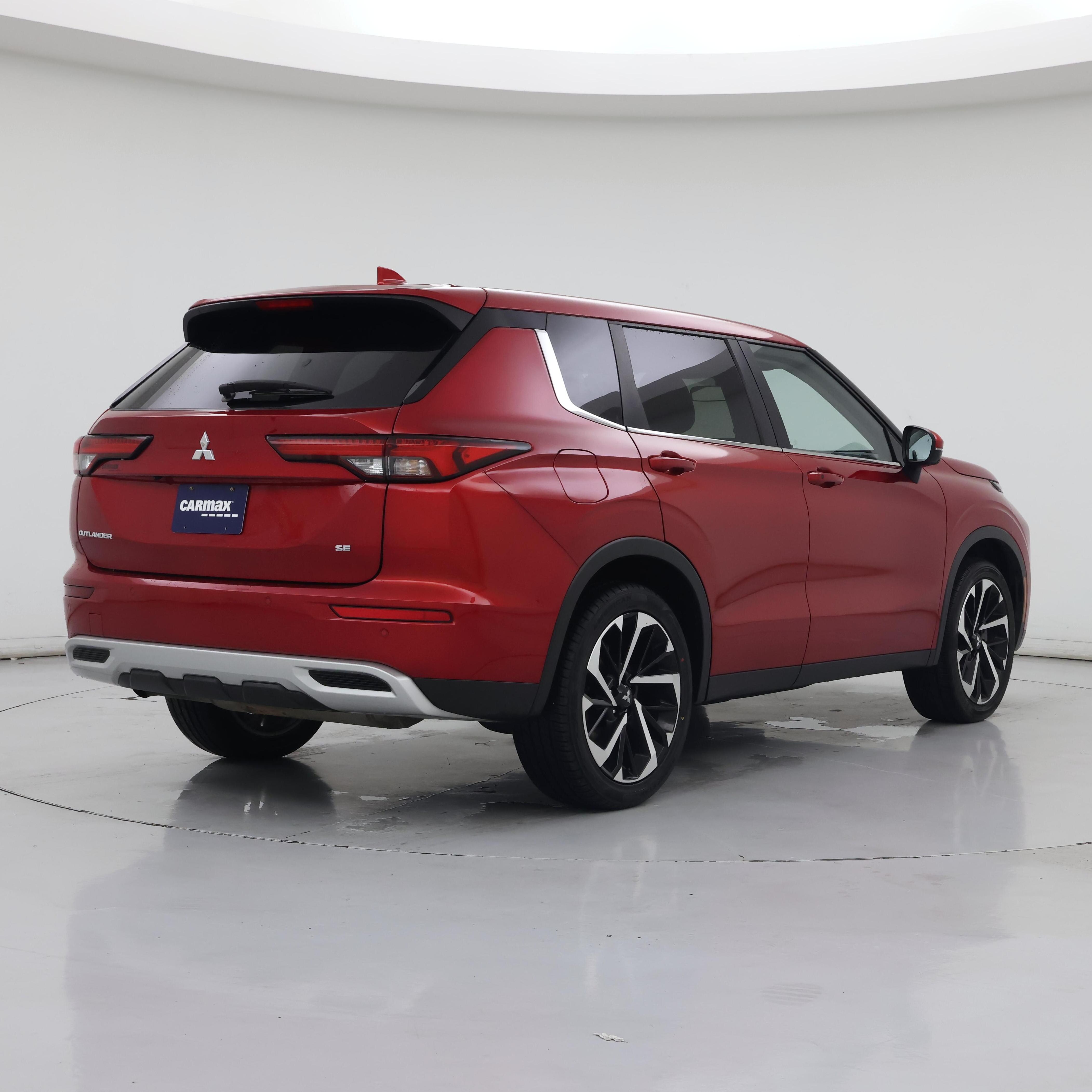Thumbnail: 2024 Mitsubishi Outlander - 8