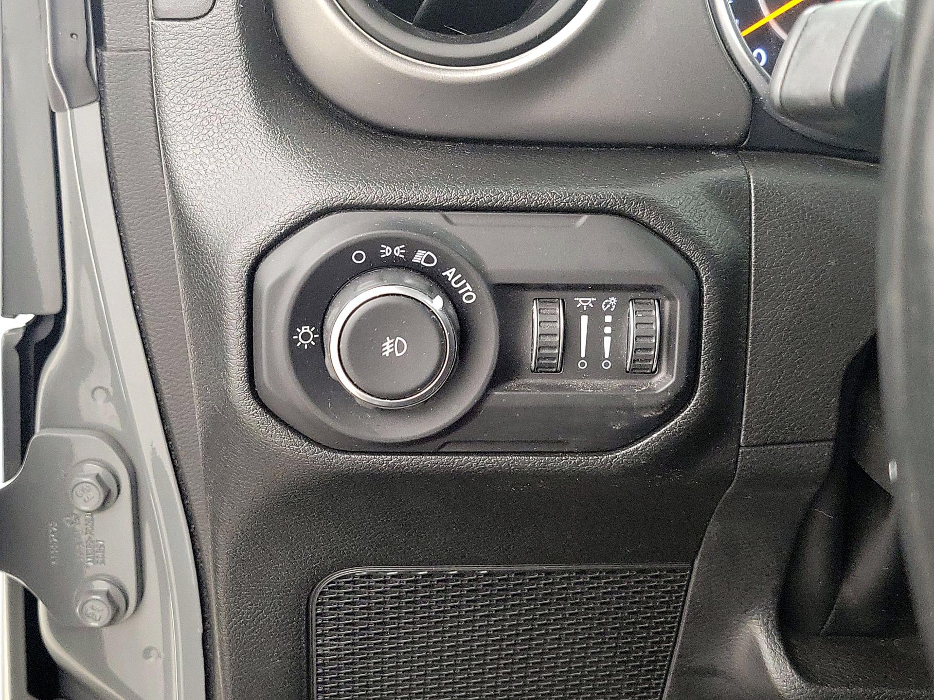 Thumbnail: 2022 Jeep Wrangler - 13
